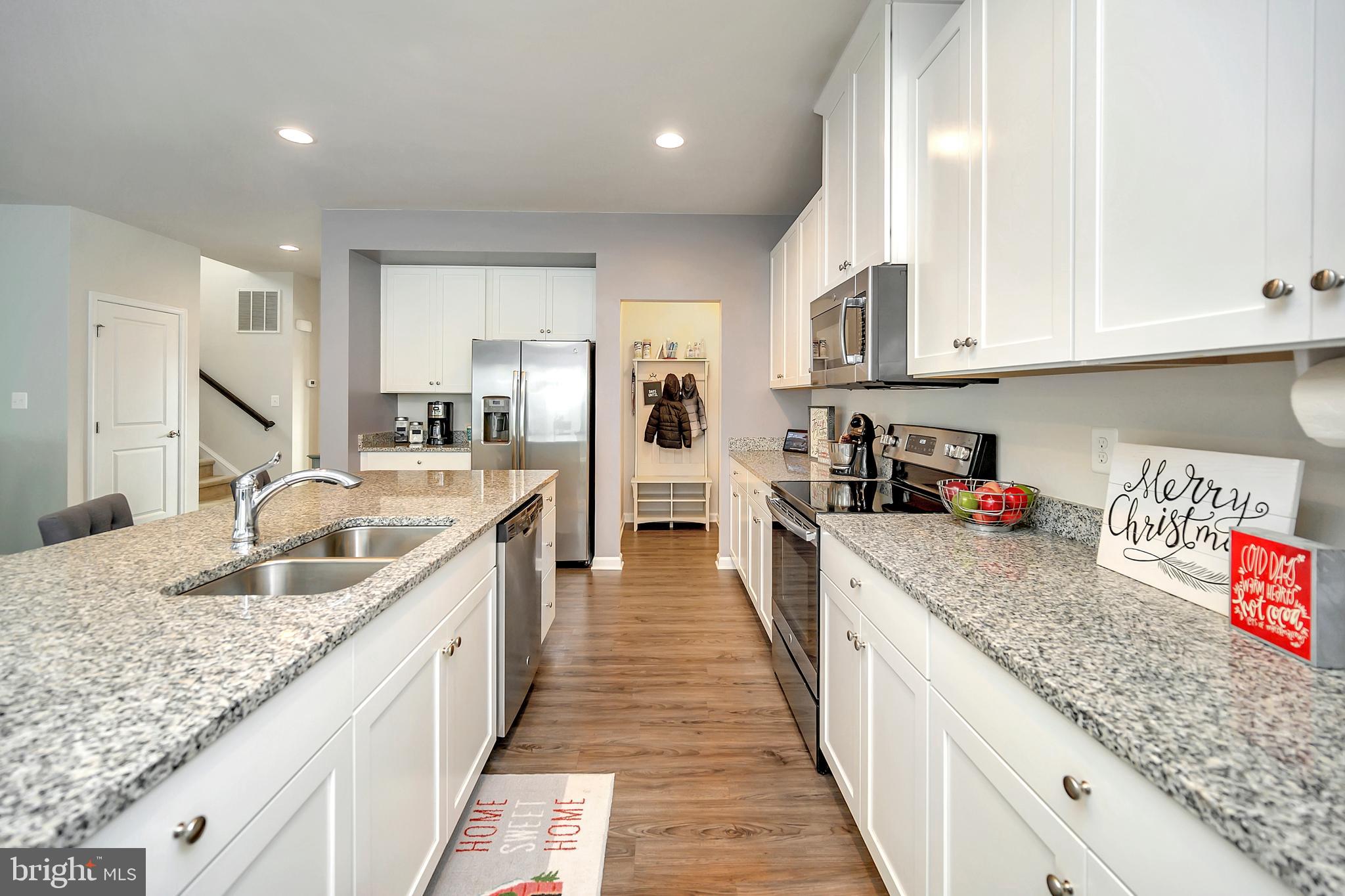 THE VILLAGE AT COURTHOUSE COMMONS - Residential