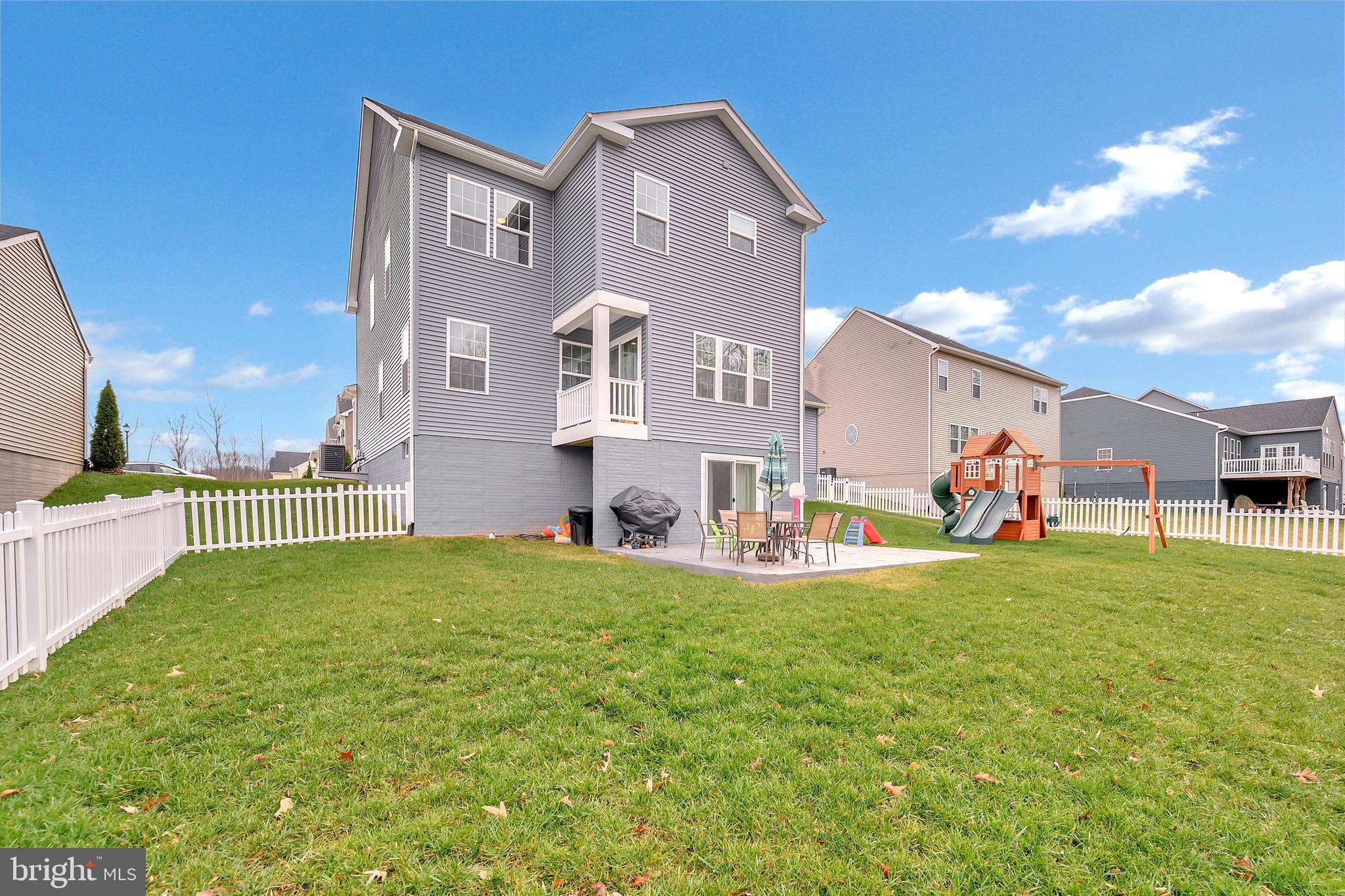 THE VILLAGE AT COURTHOUSE COMMONS - Residential