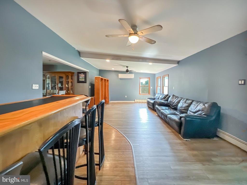 VERMILION HILL - Residential