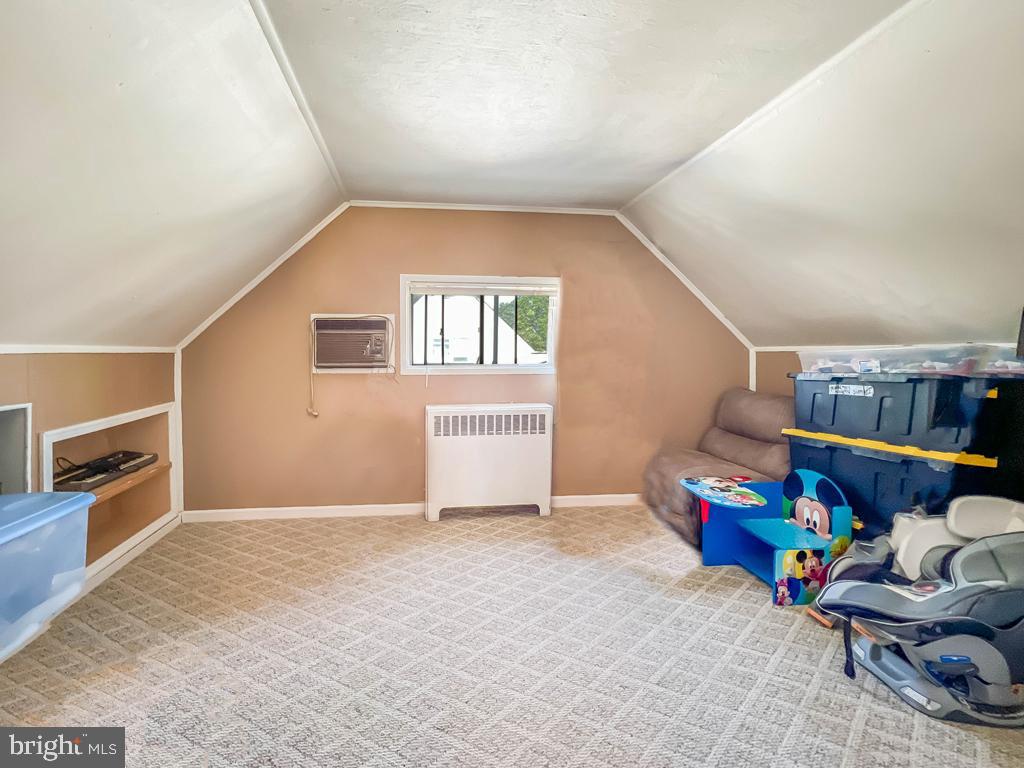 VERMILION HILL - Residential