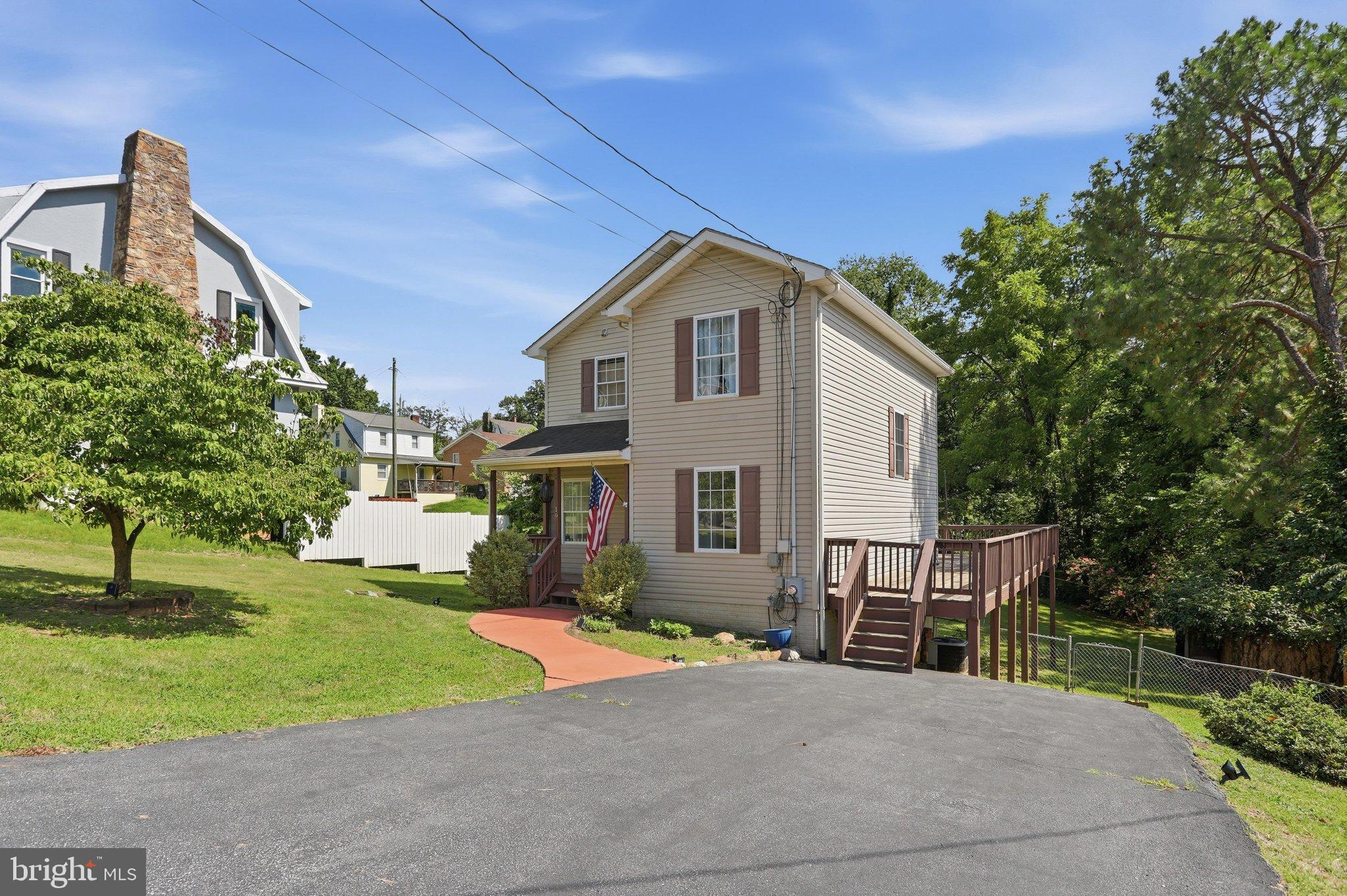 19 FAIRVIEW AVENUE