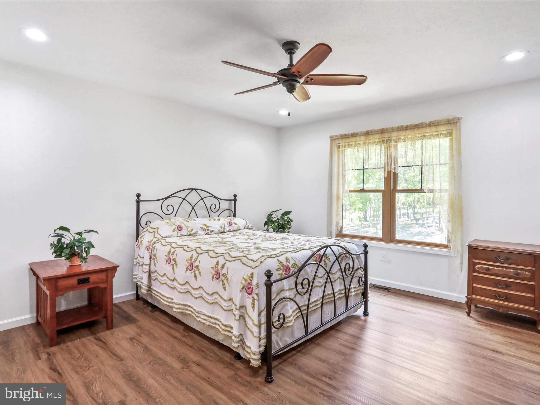 EWING ESTATES - Residential