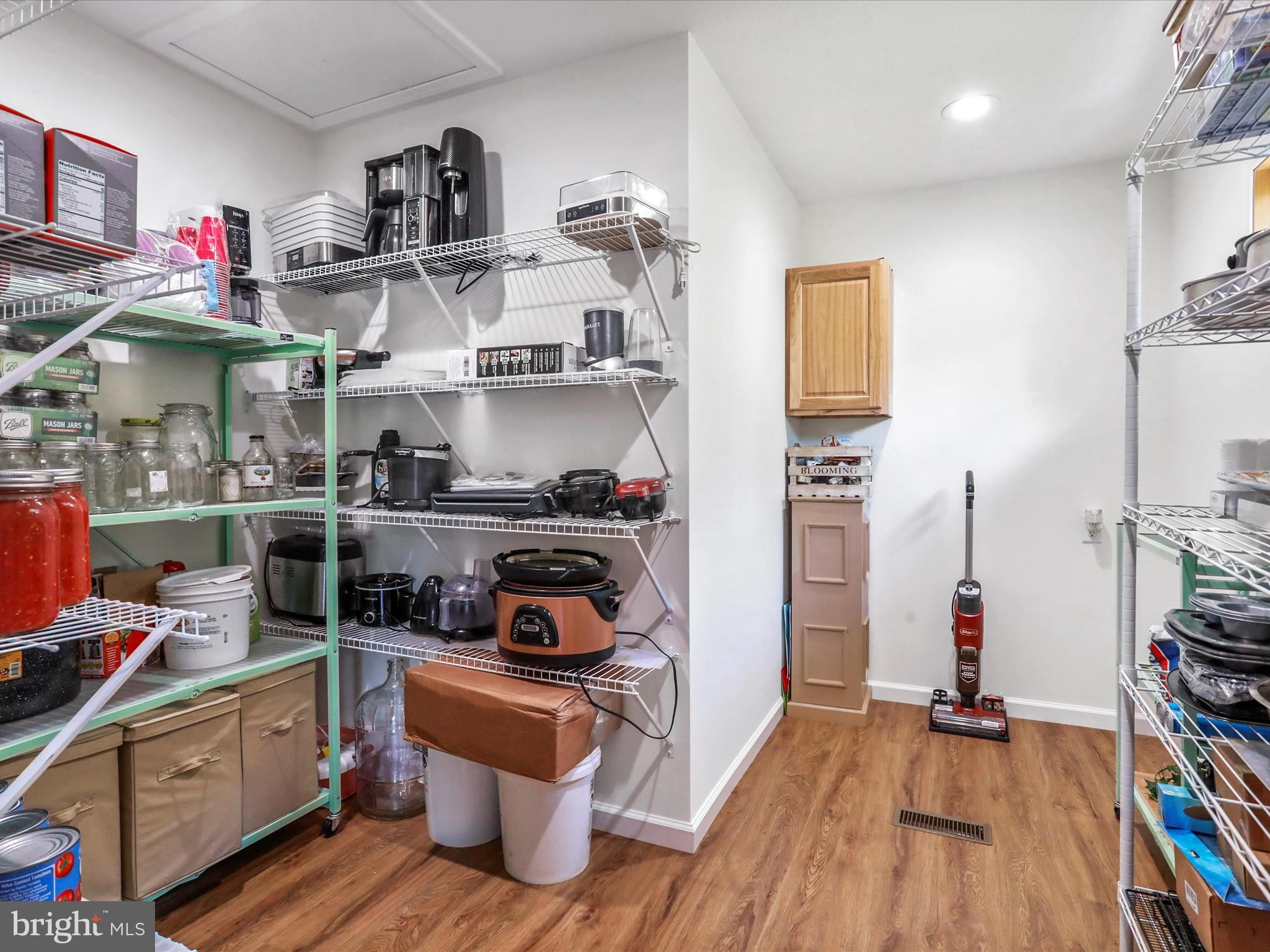 EWING ESTATES - Residential