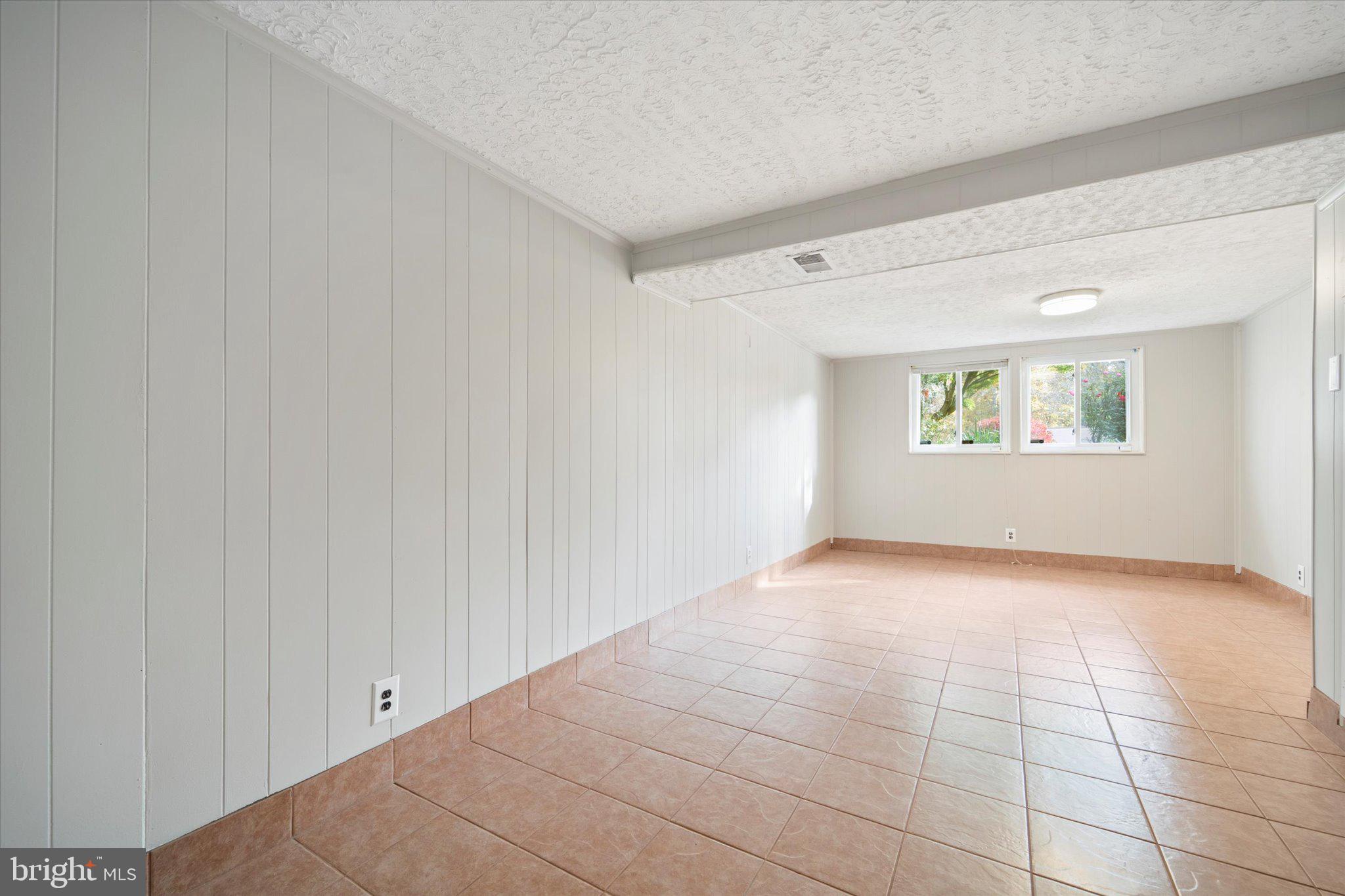 CARDINAL ESTATES - Residential