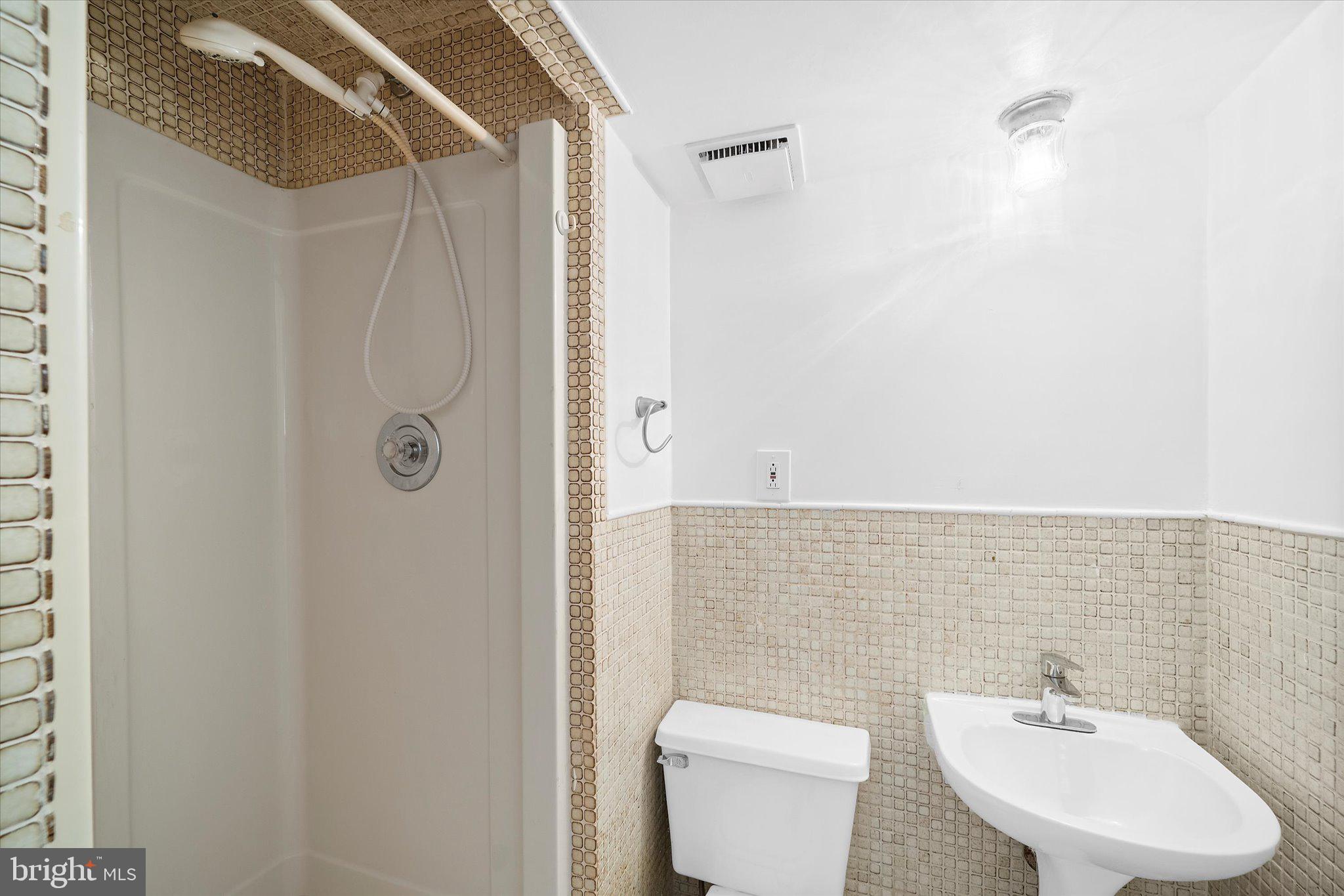 CARDINAL ESTATES - Residential