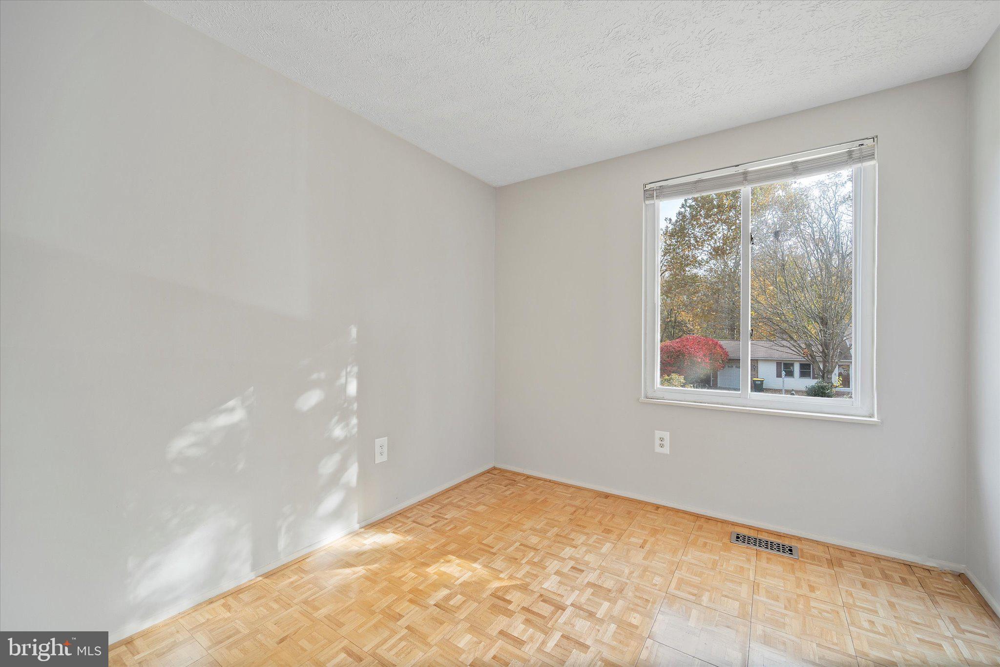 CARDINAL ESTATES - Residential