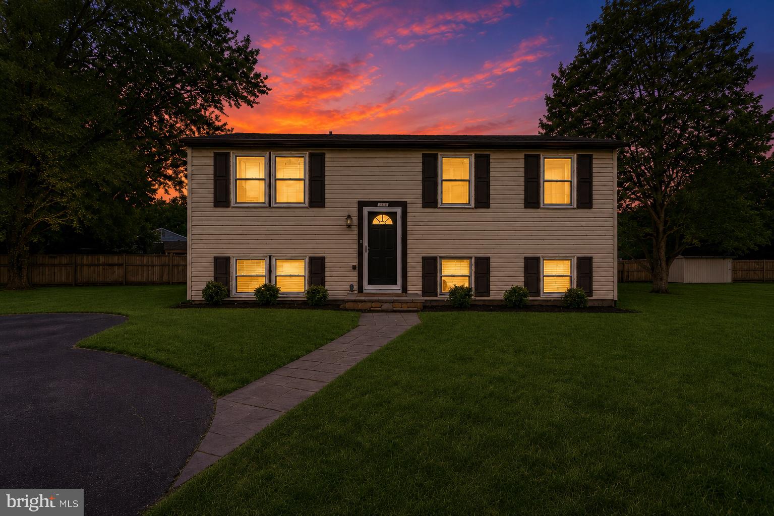 DULLES PARK - Residential