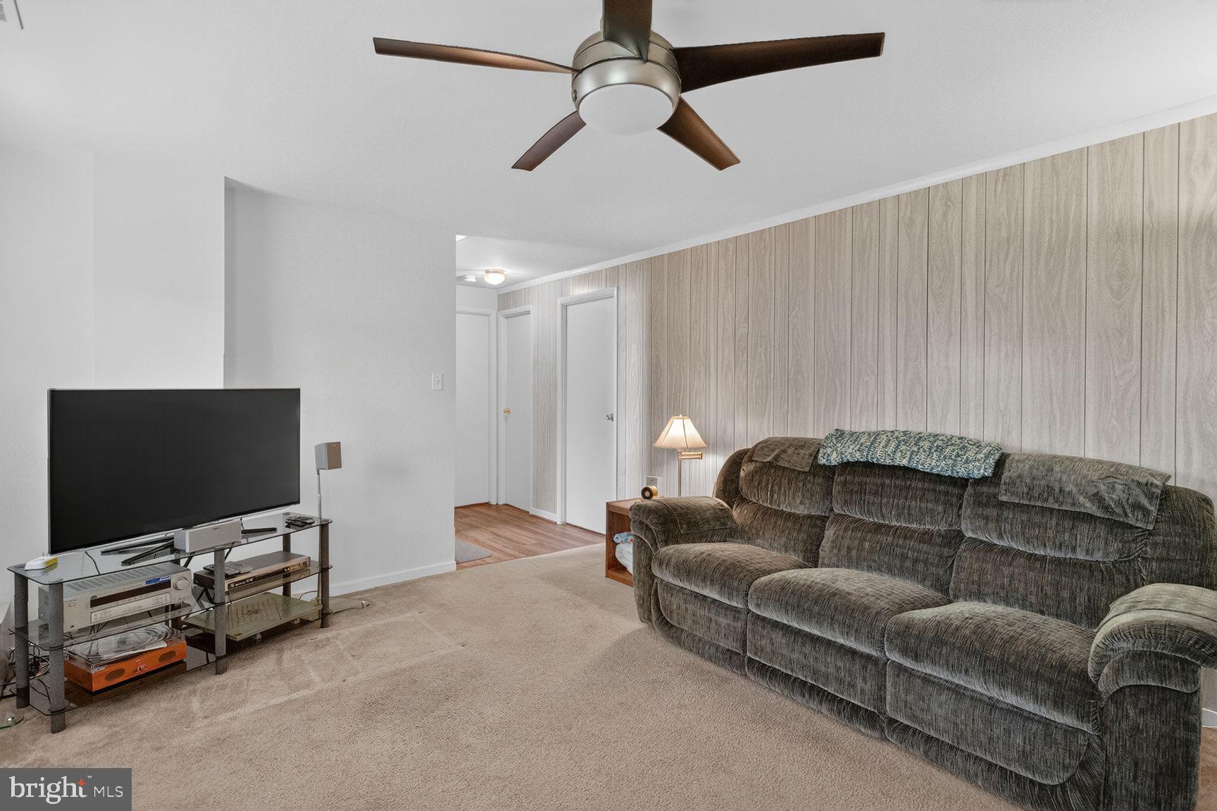 DULLES PARK - Residential