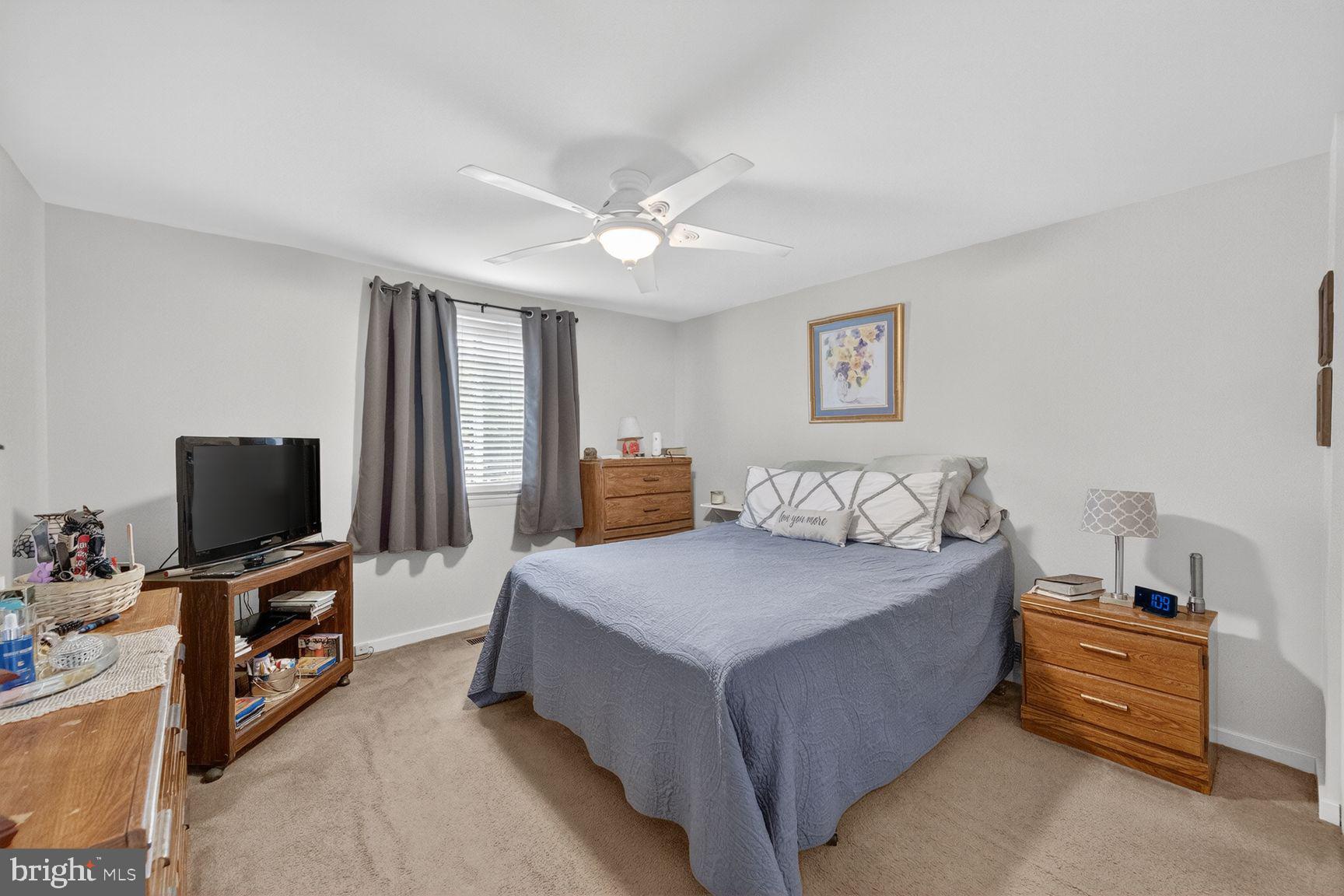 DULLES PARK - Residential