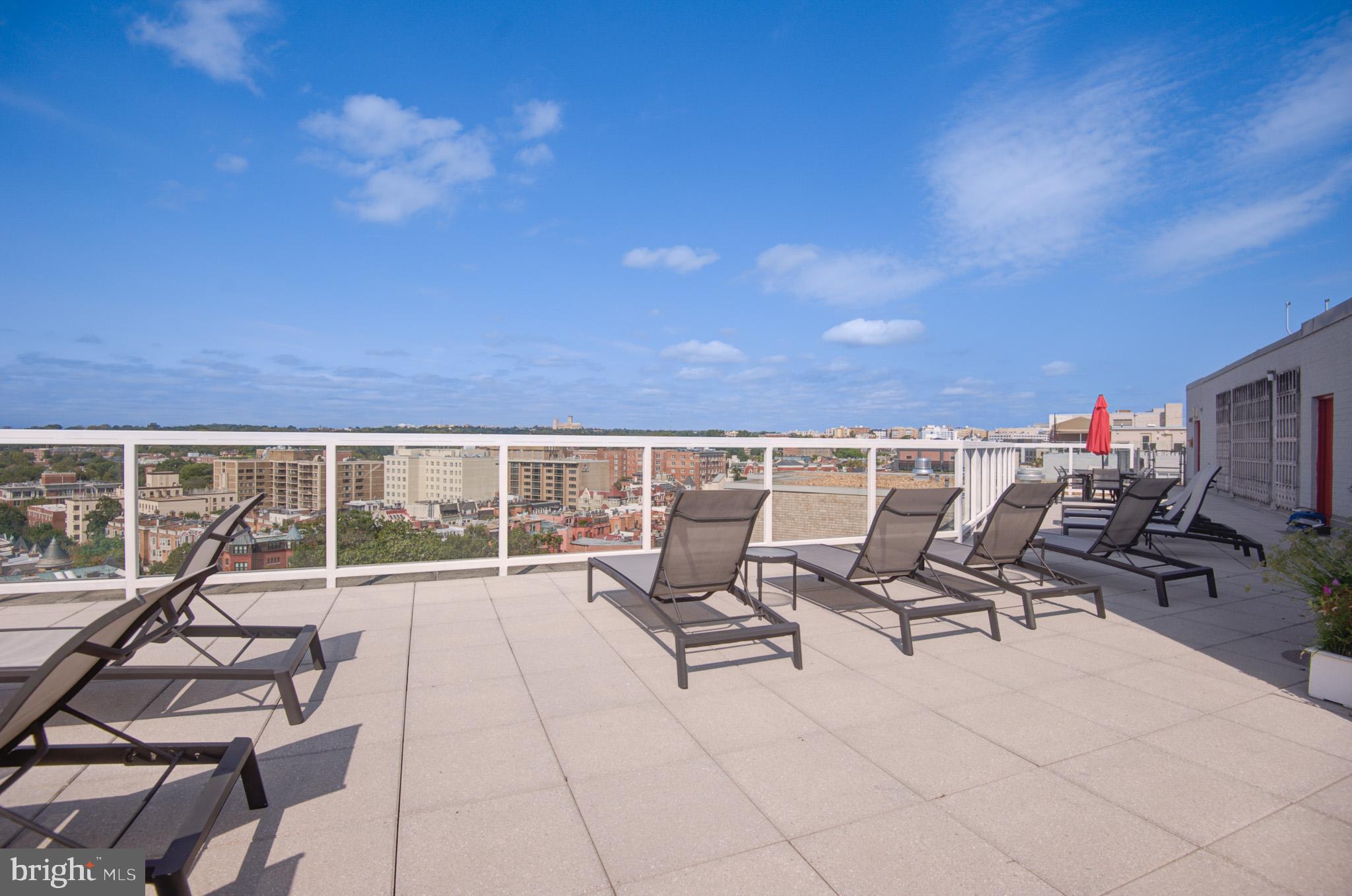 CENTRAL - Commercial Sale