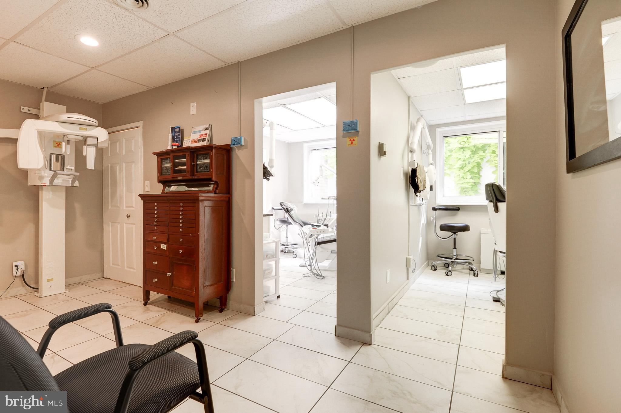 CENTRAL - Commercial Sale