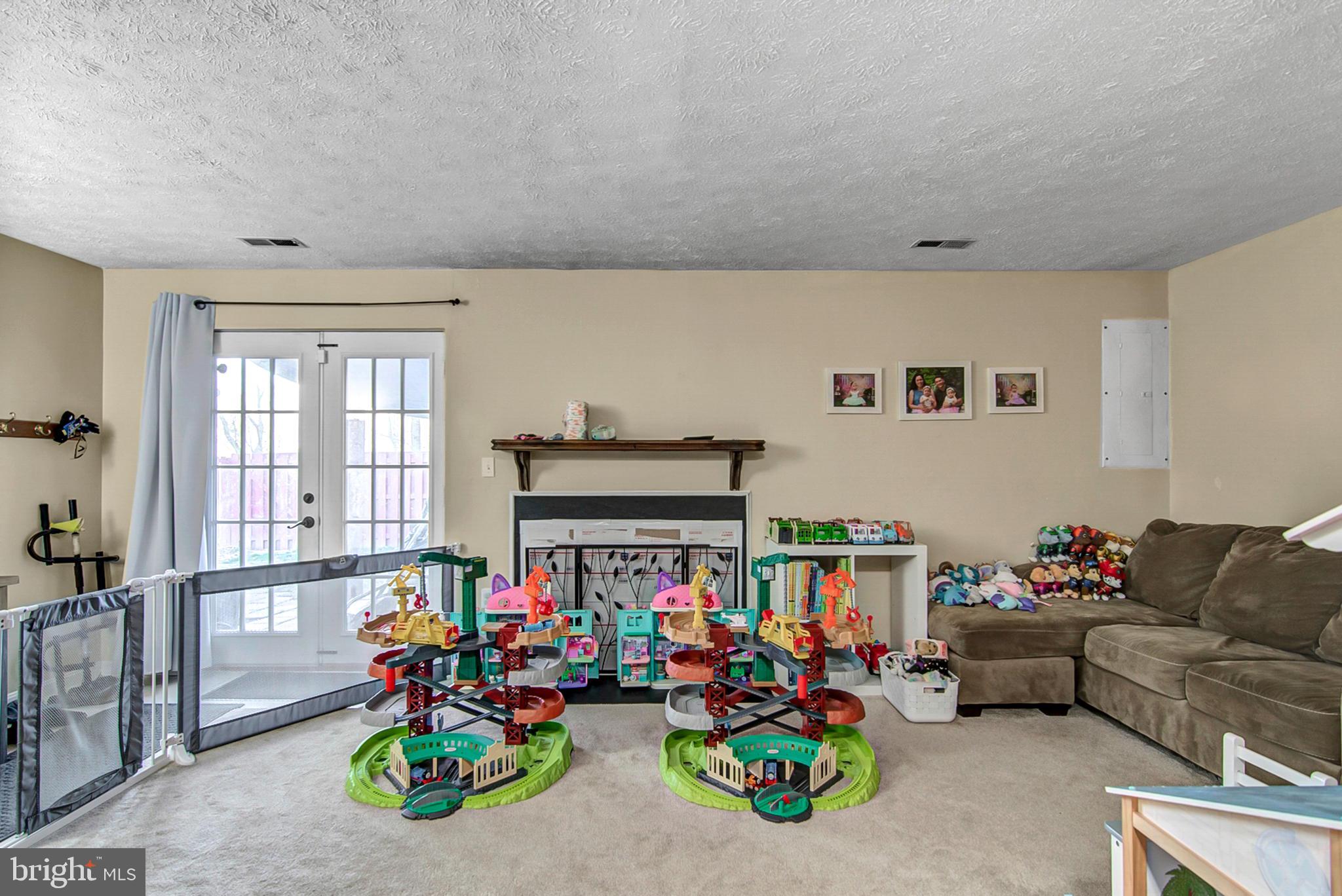 POTOMAC HILLS - Residential