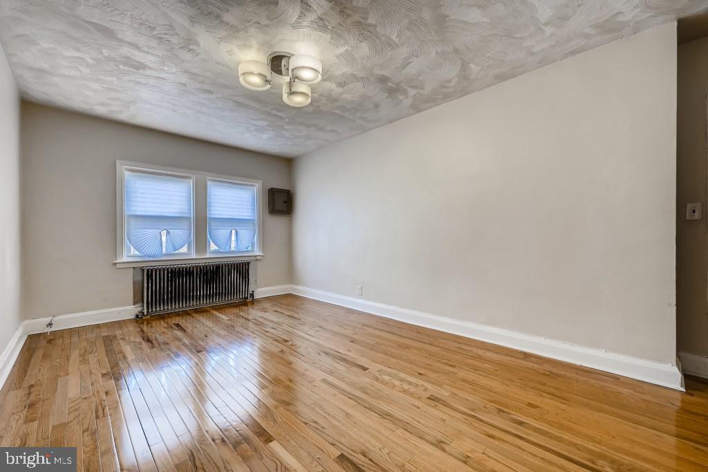 EDMONDSON VIILLAGE - Residential Lease