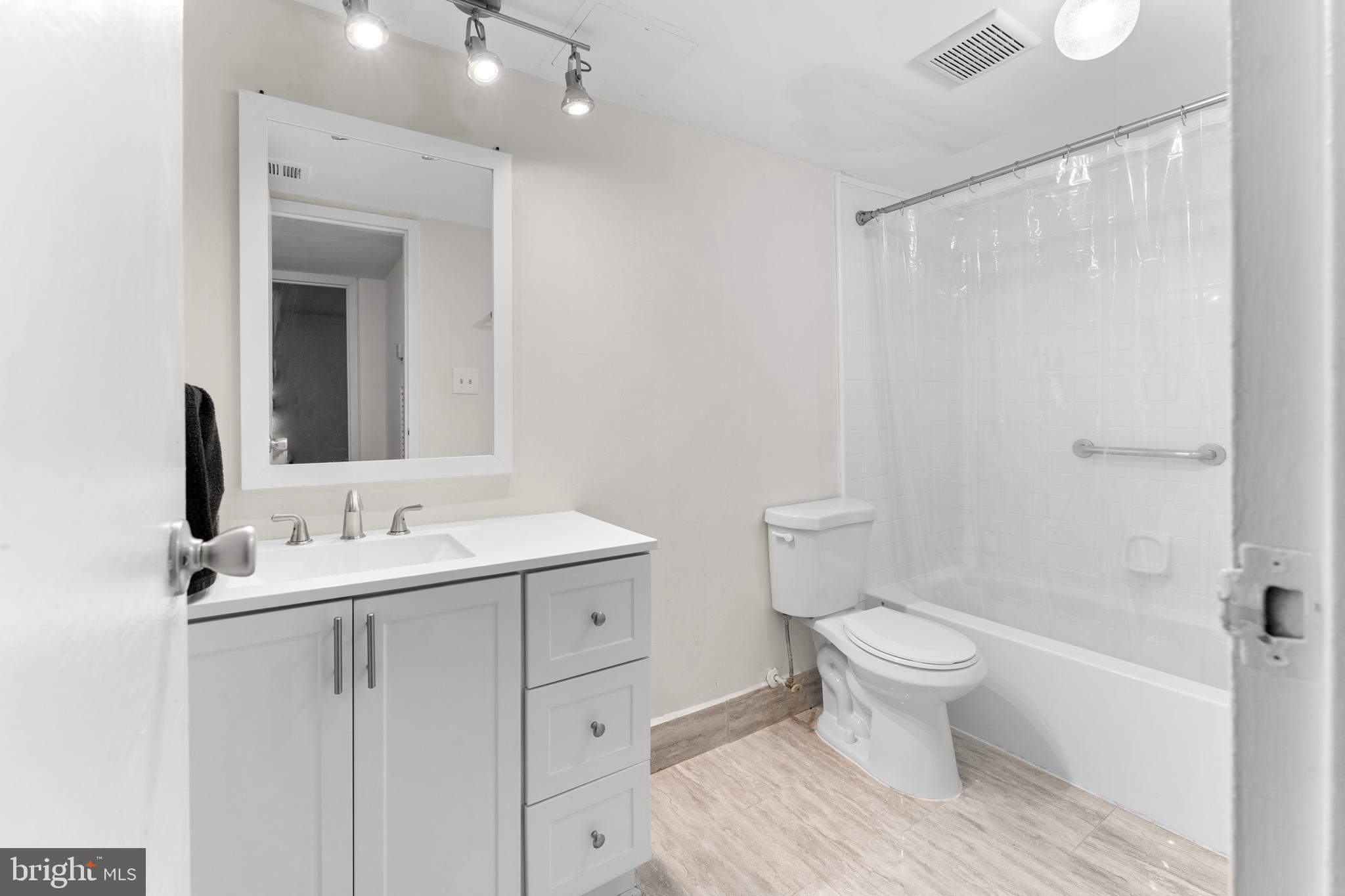 CHELSEA WOODS-PHASE 3> - Residential