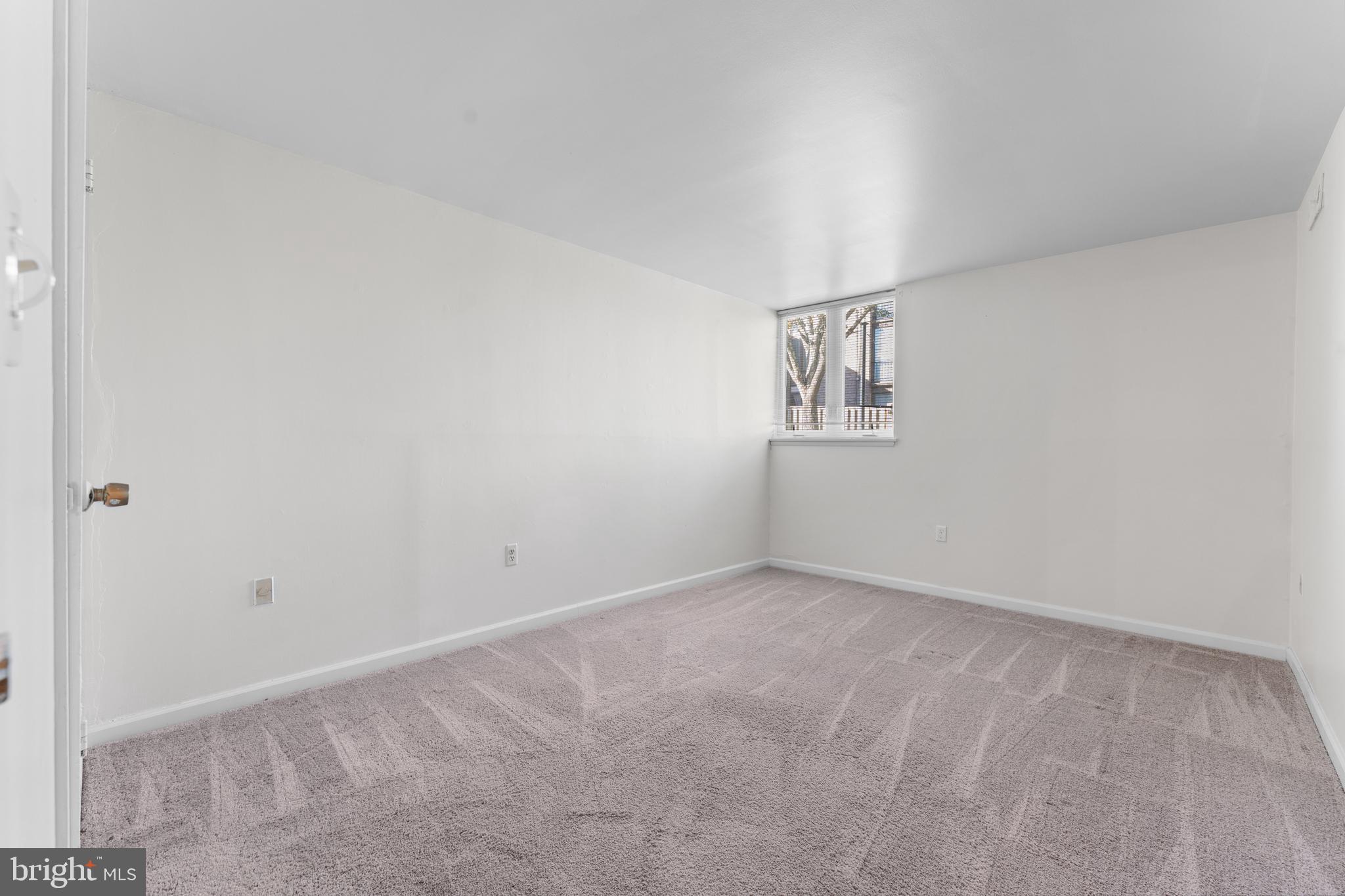 CHELSEA WOODS-PHASE 3> - Residential