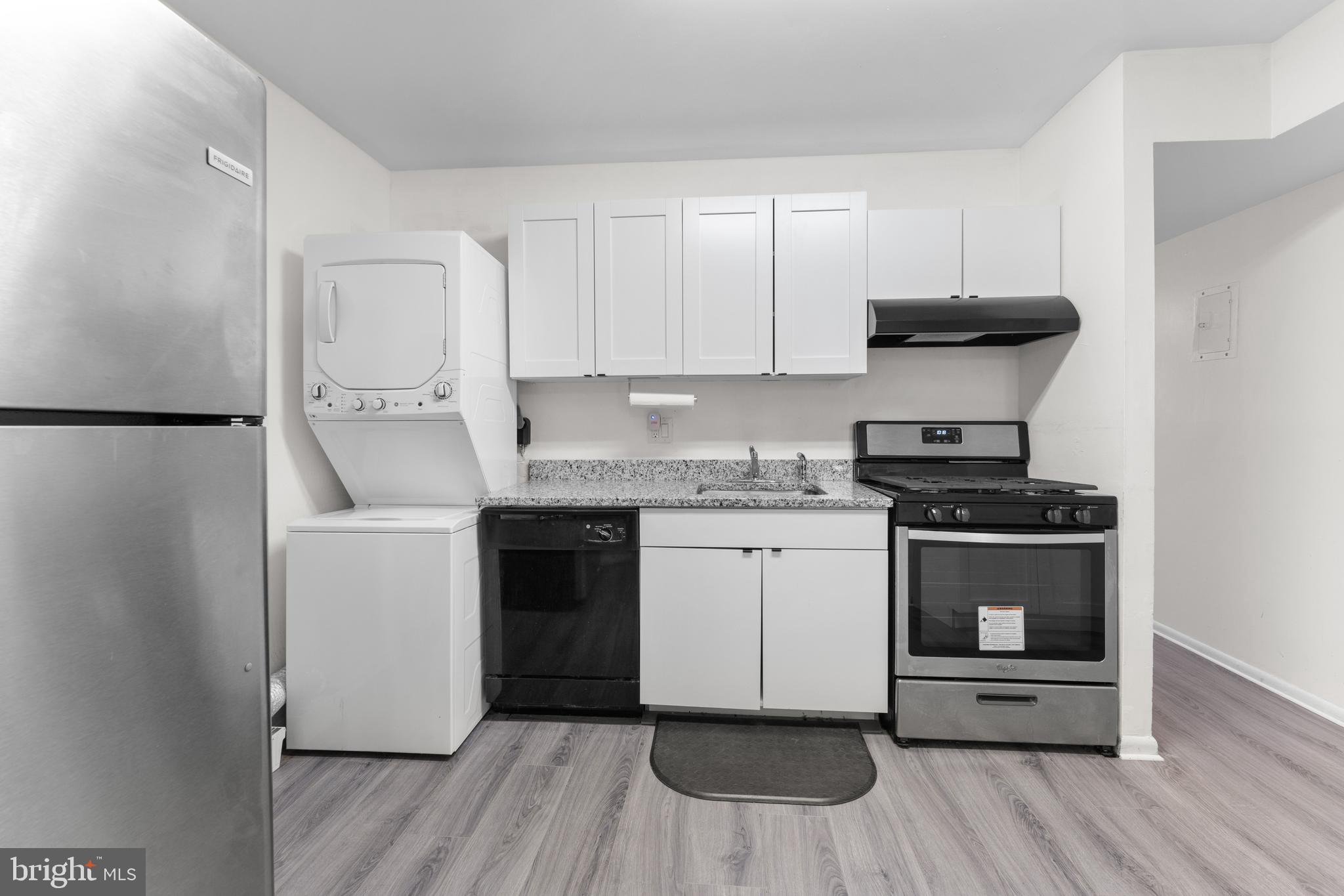 CHELSEA WOODS-PHASE 3> - Residential