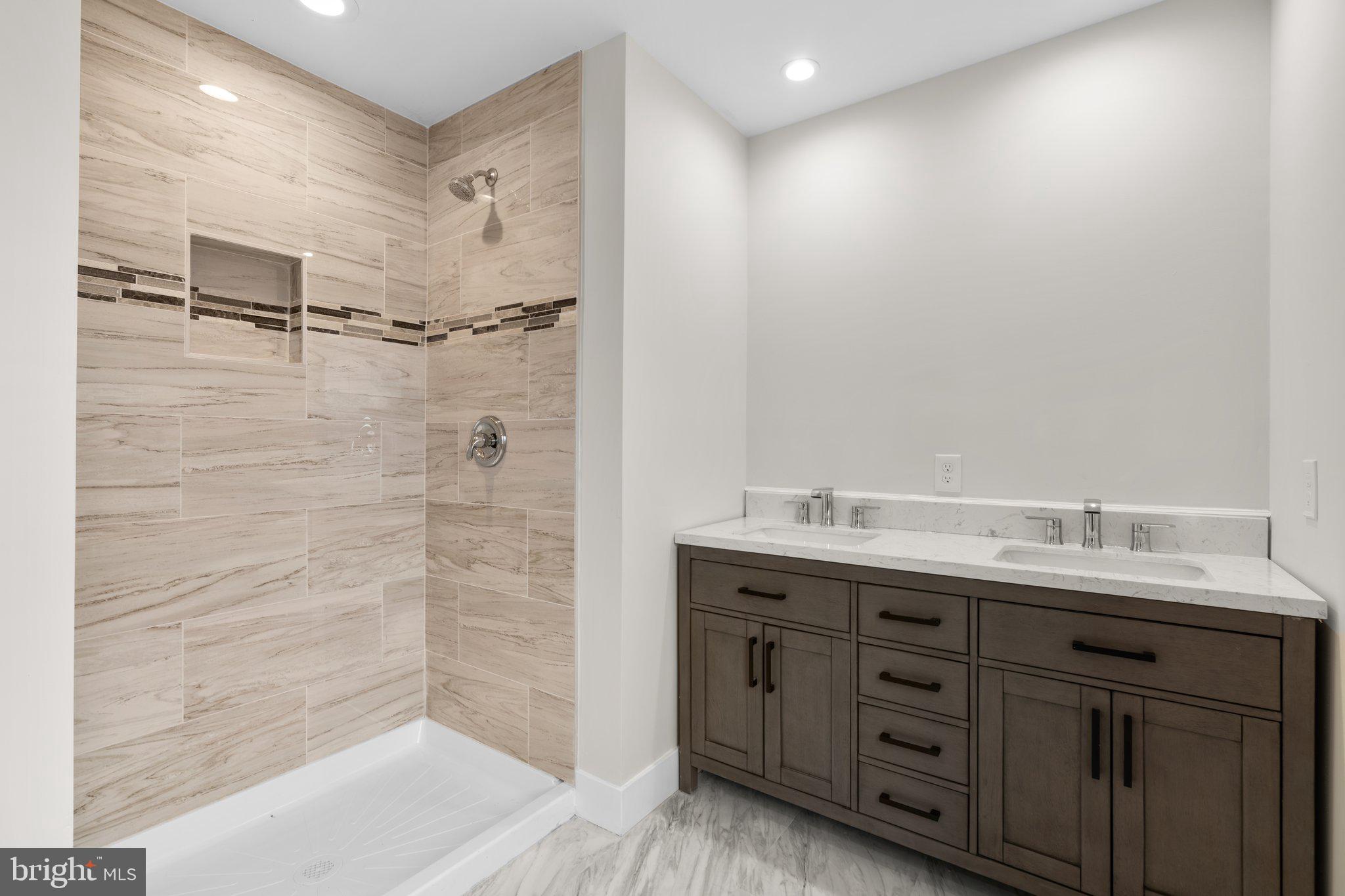 HALETHORPE - Residential