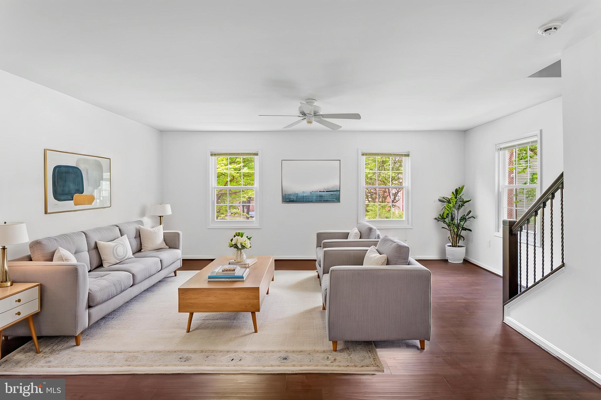 WOODED GLEN - Residential