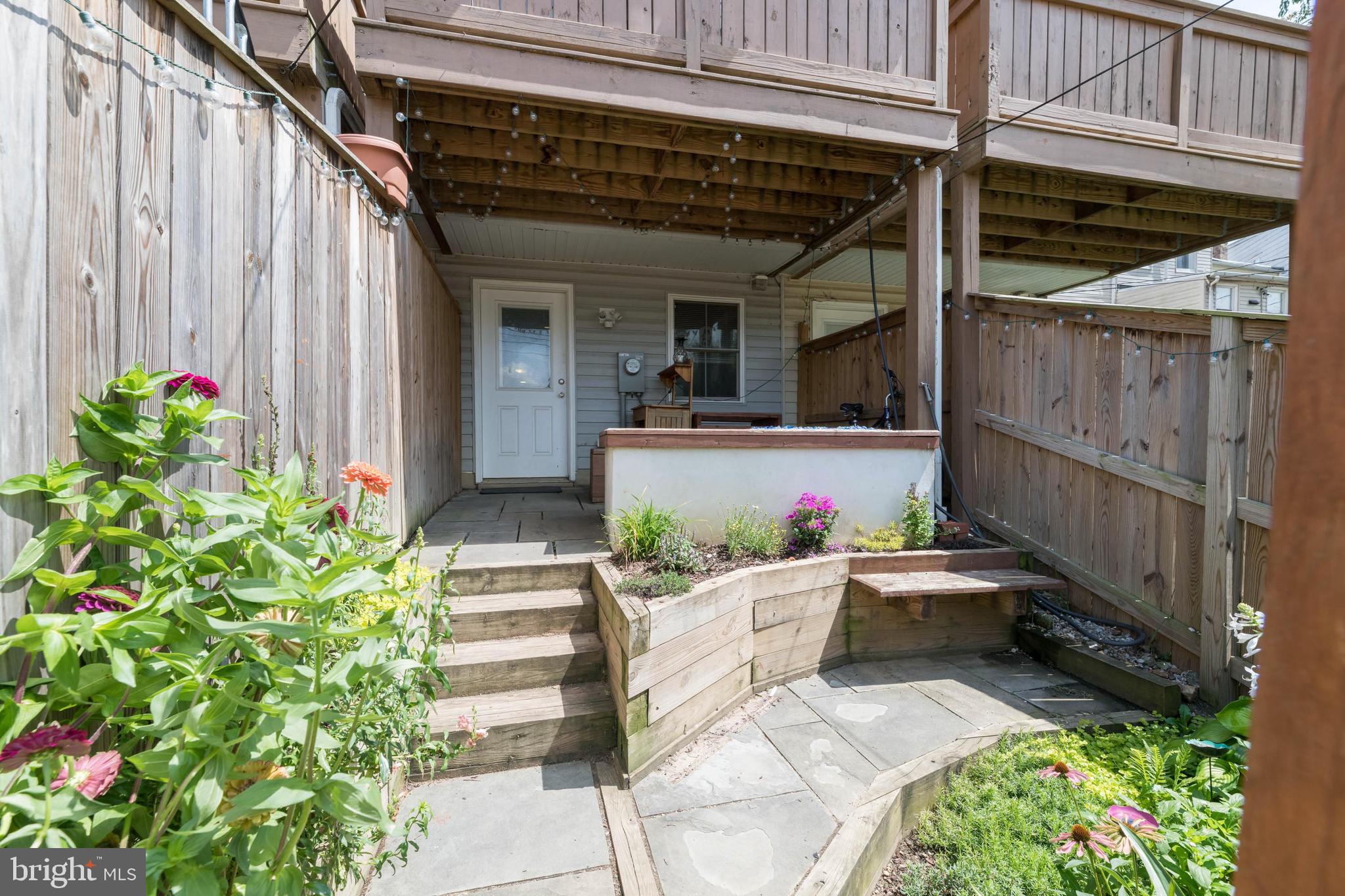 HAMPDEN HISTORIC DISTRICT - Residential