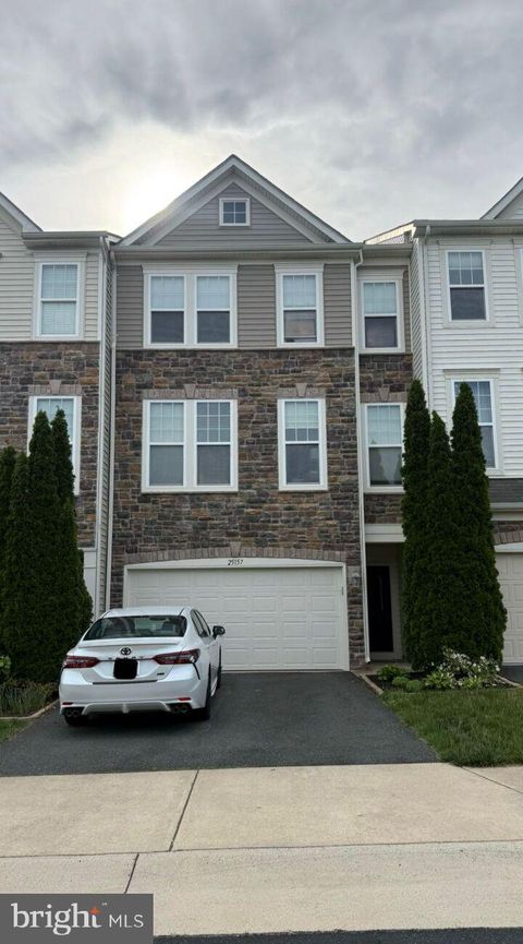 25157 HIMALAYAS TERRACE ALDIE VA 20105