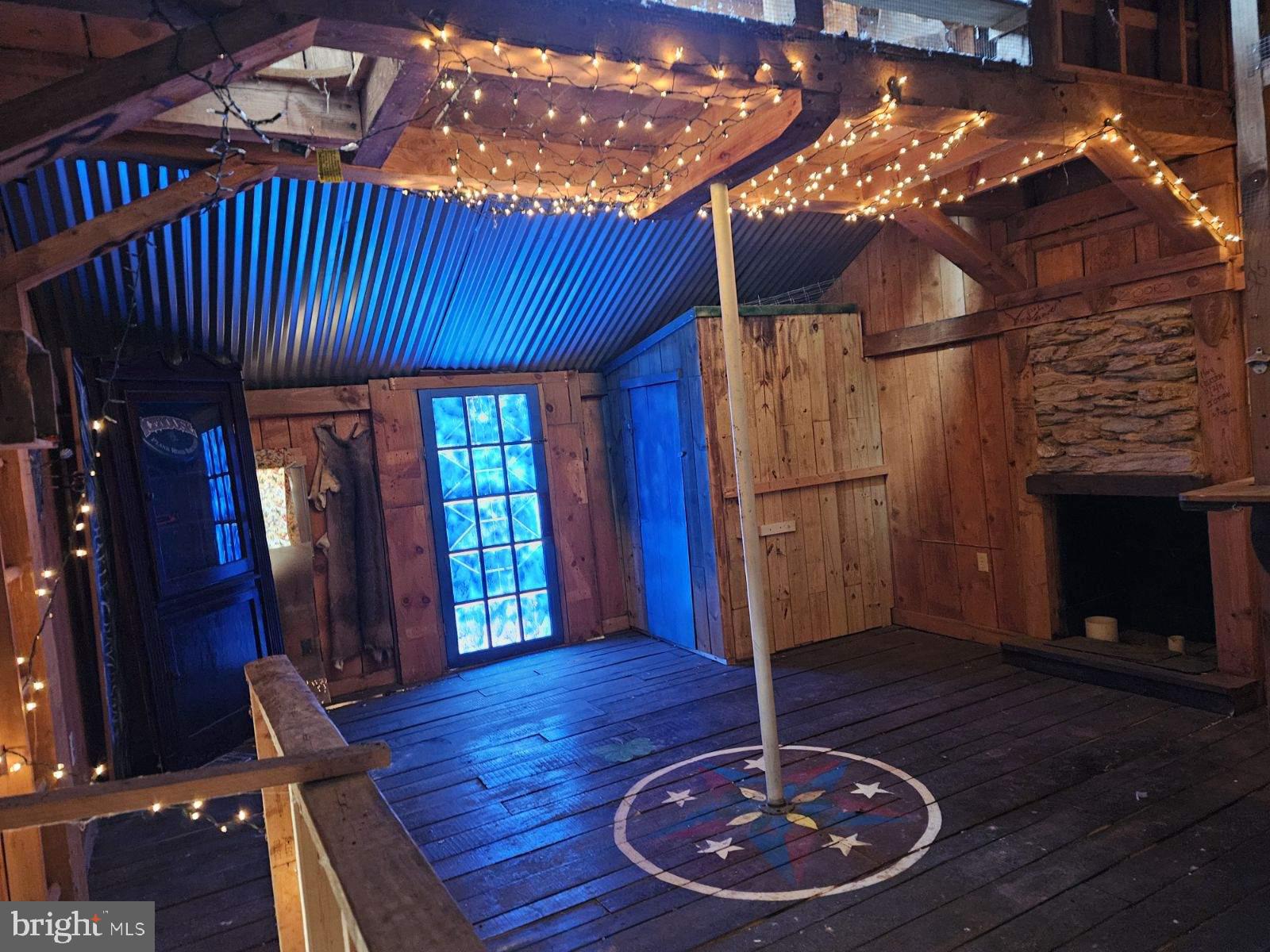 WEBSTERS CHOICE - Residential