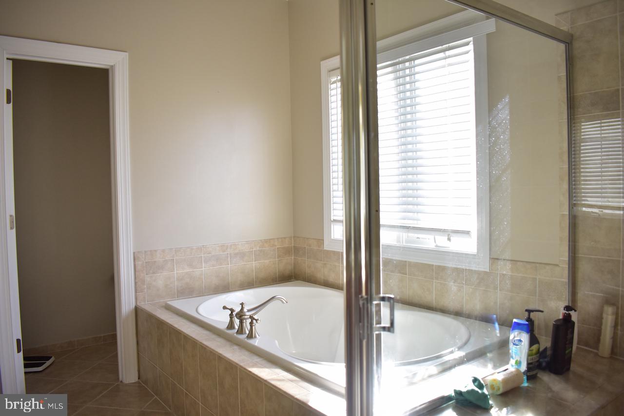 KINGSPORT - Residential Lease