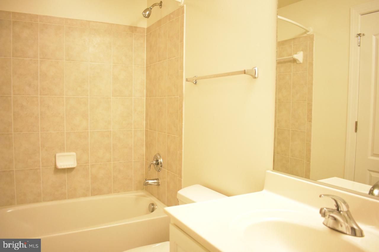 KINGSPORT - Residential Lease