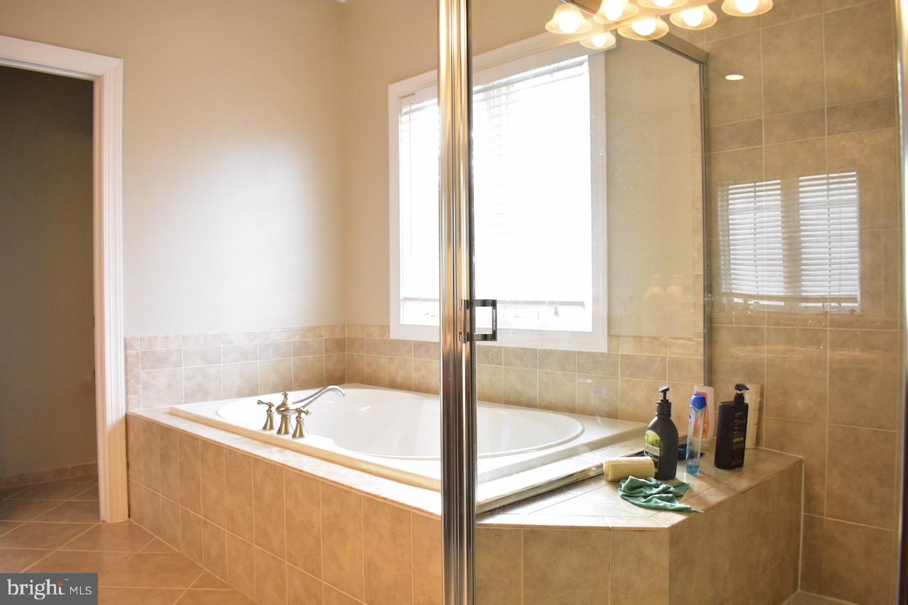 KINGSPORT - Residential Lease