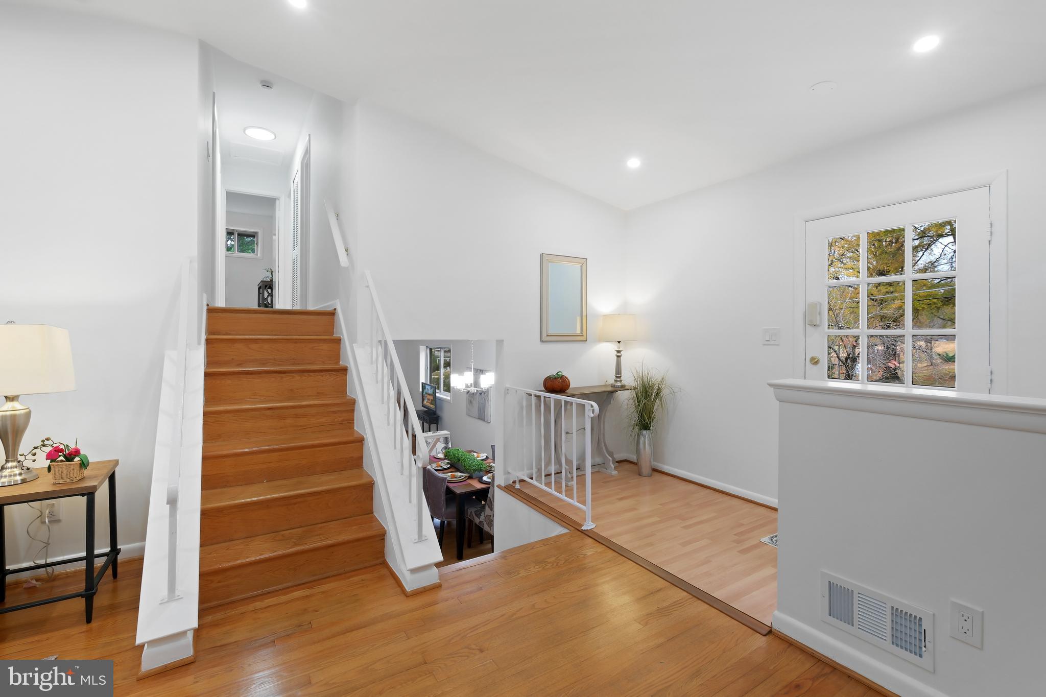 MONTROSE - Residential