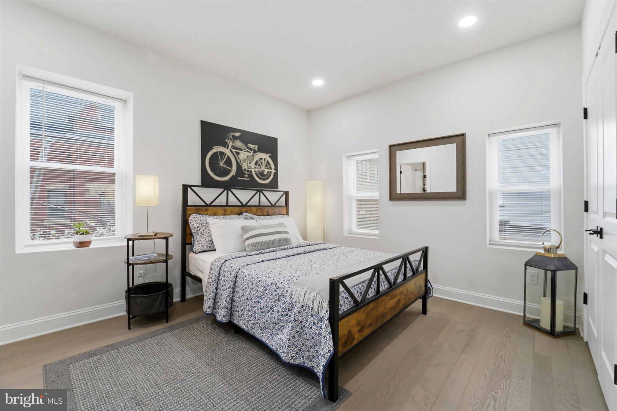 POINT BREEZE - Residential Income
