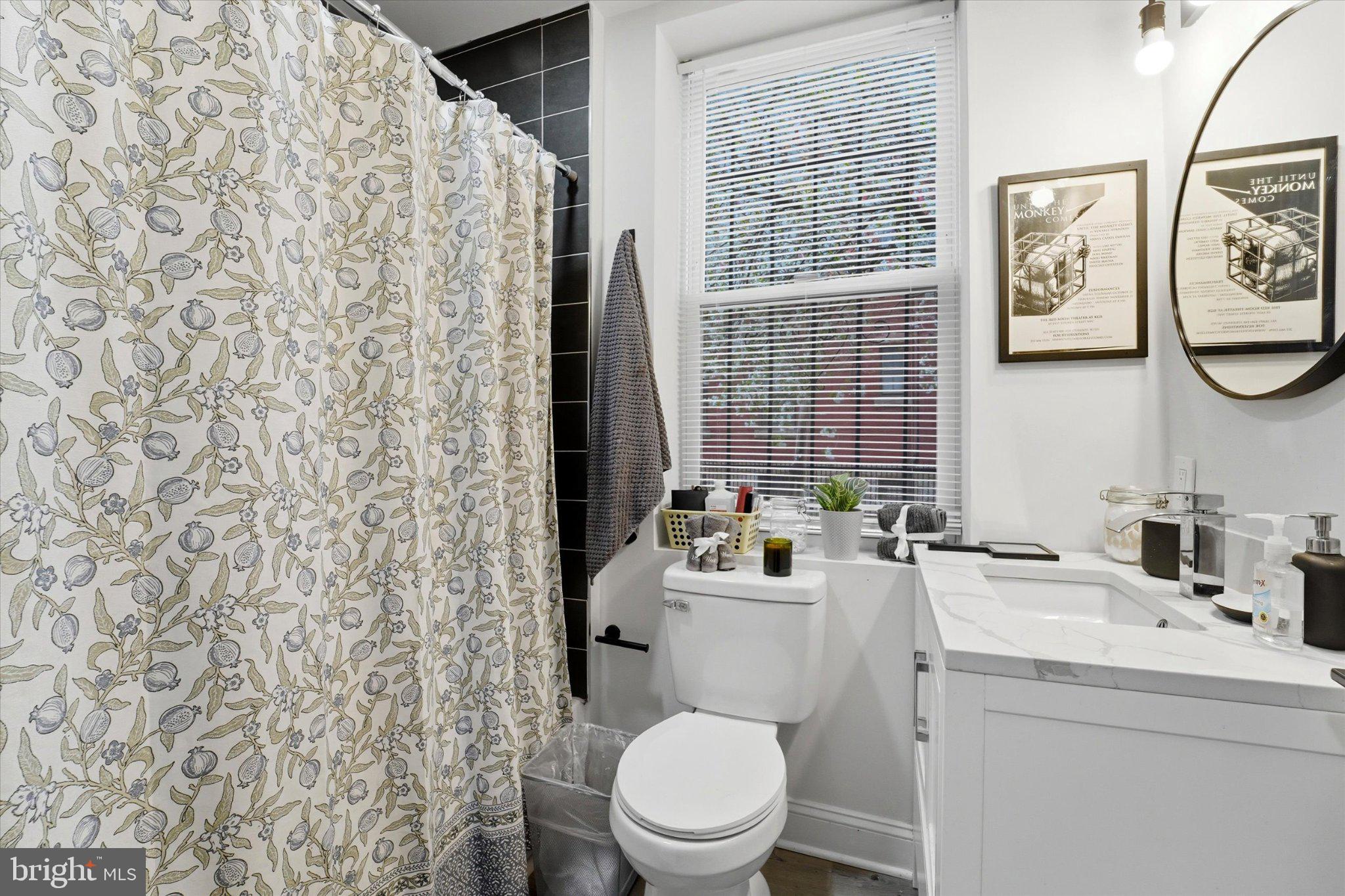 POINT BREEZE - Residential Income