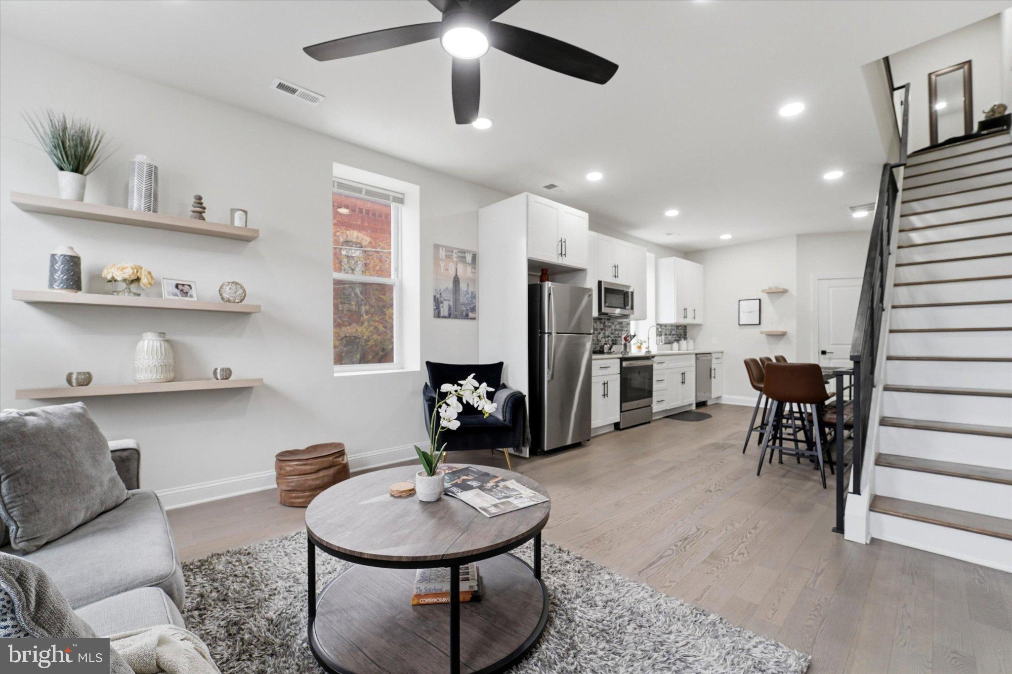 POINT BREEZE - Residential Income