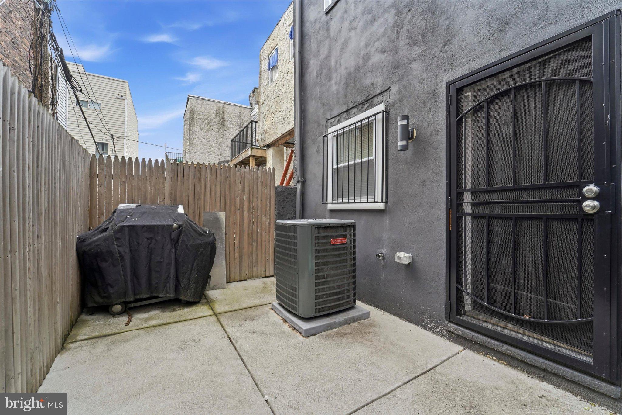 POINT BREEZE - Residential Income