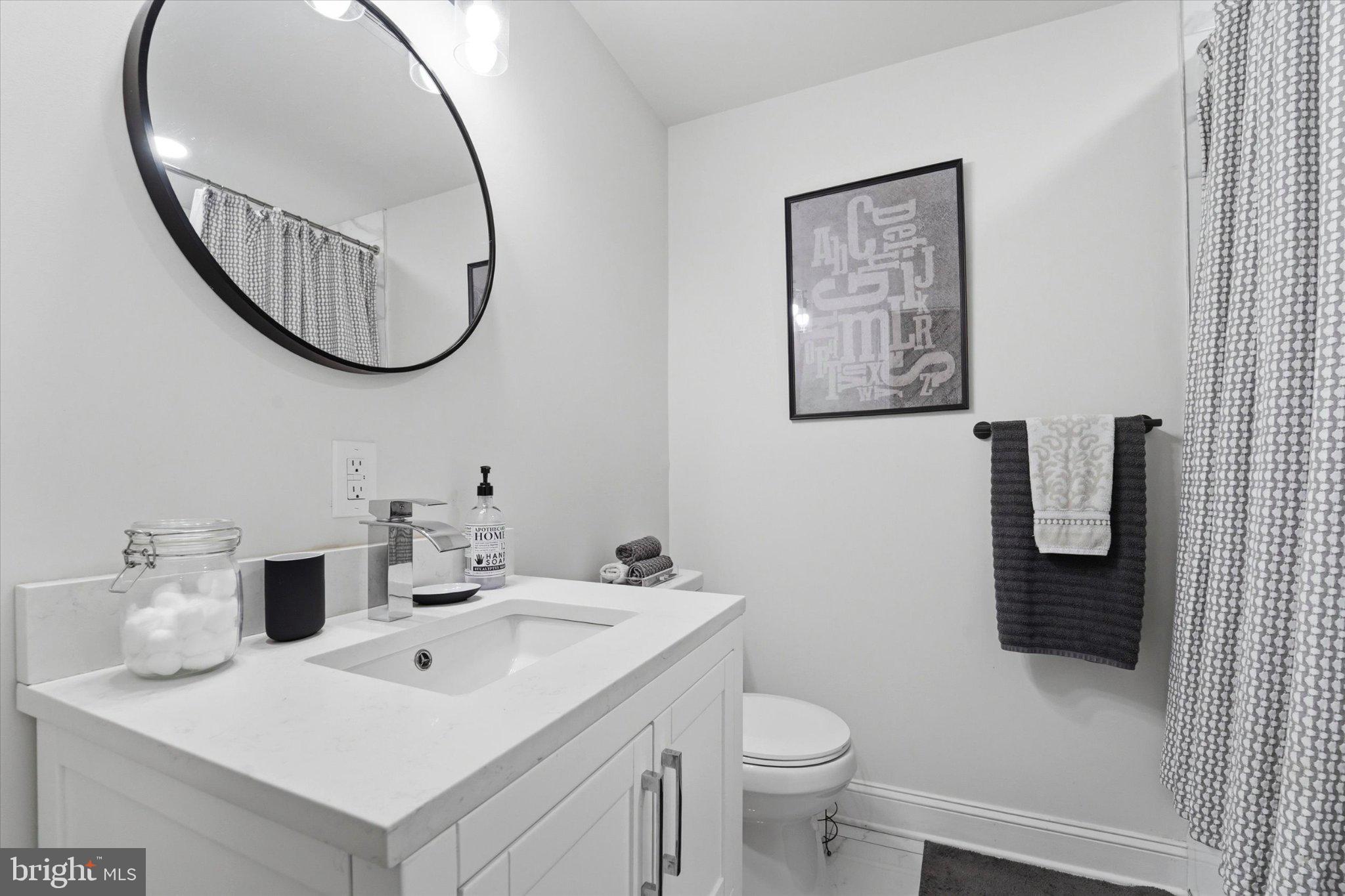 POINT BREEZE - Residential Income