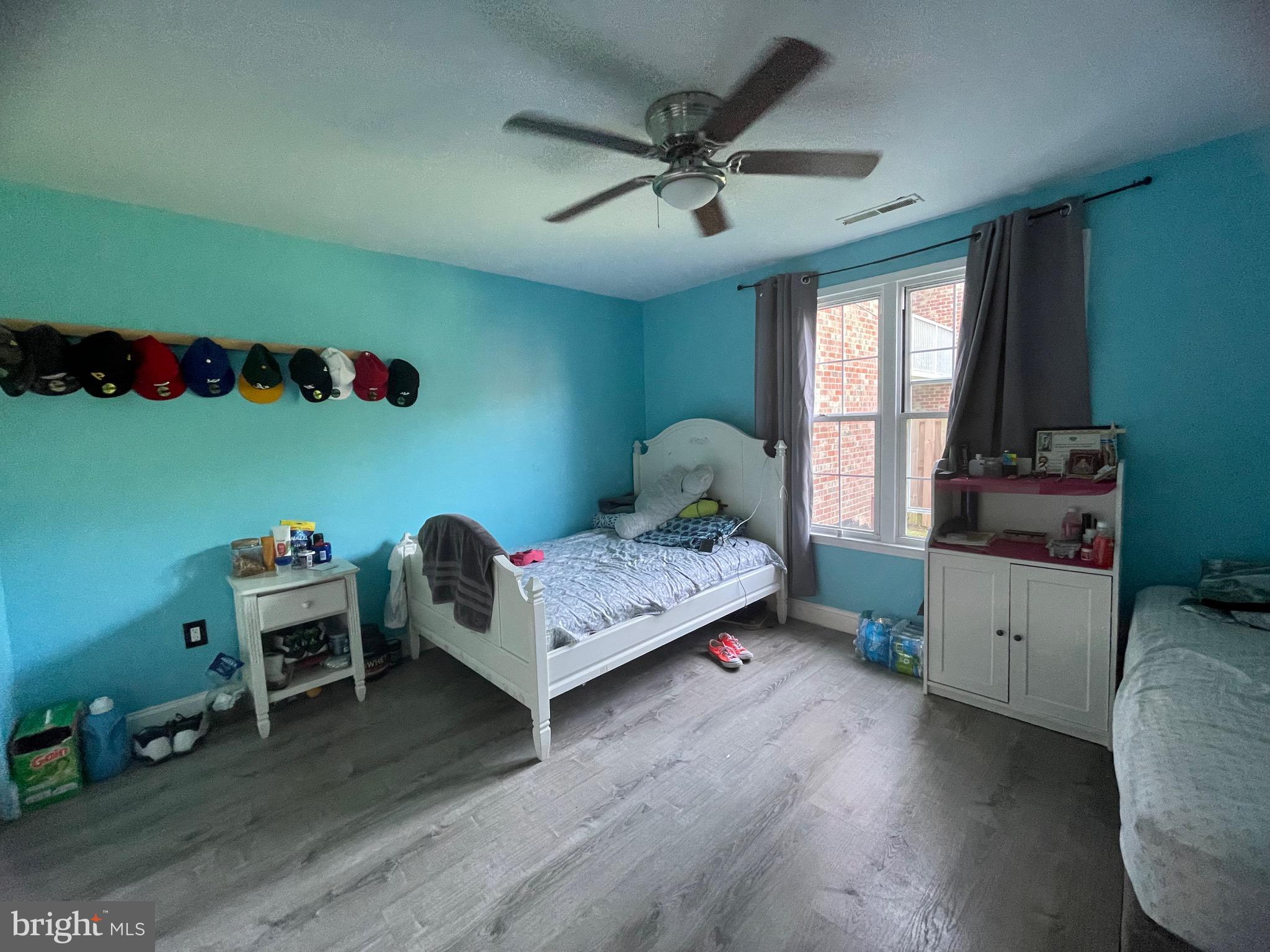 POTOMAC OAKS - Residential