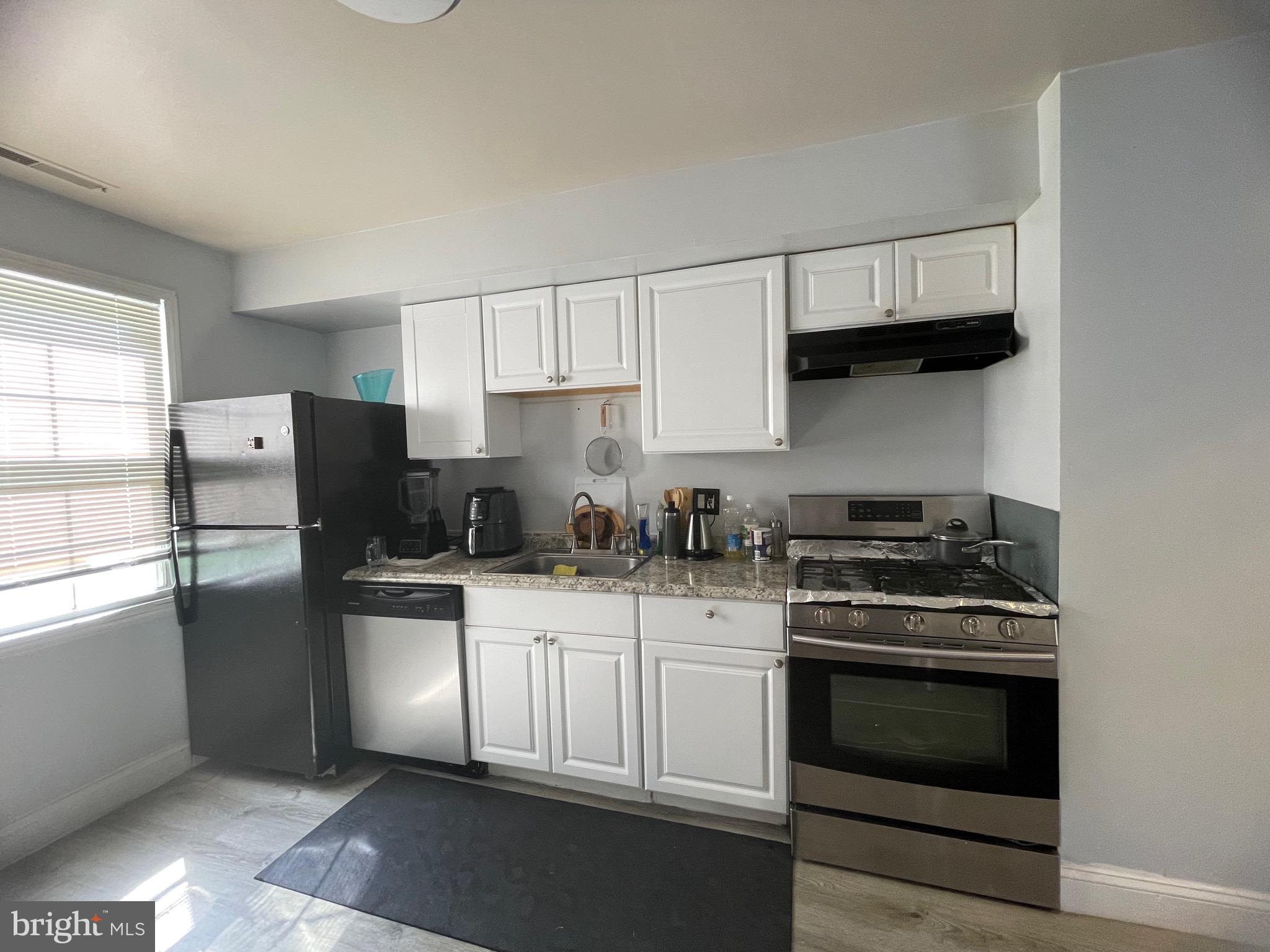 POTOMAC OAKS - Residential