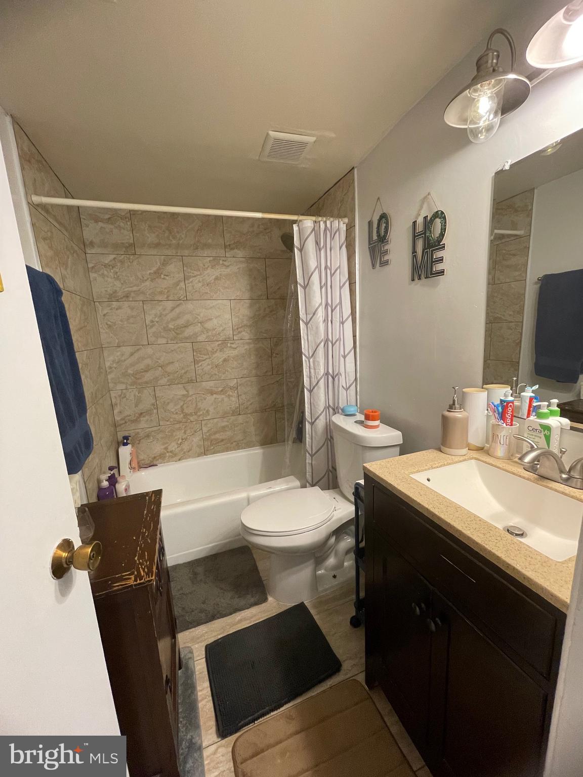 POTOMAC OAKS - Residential