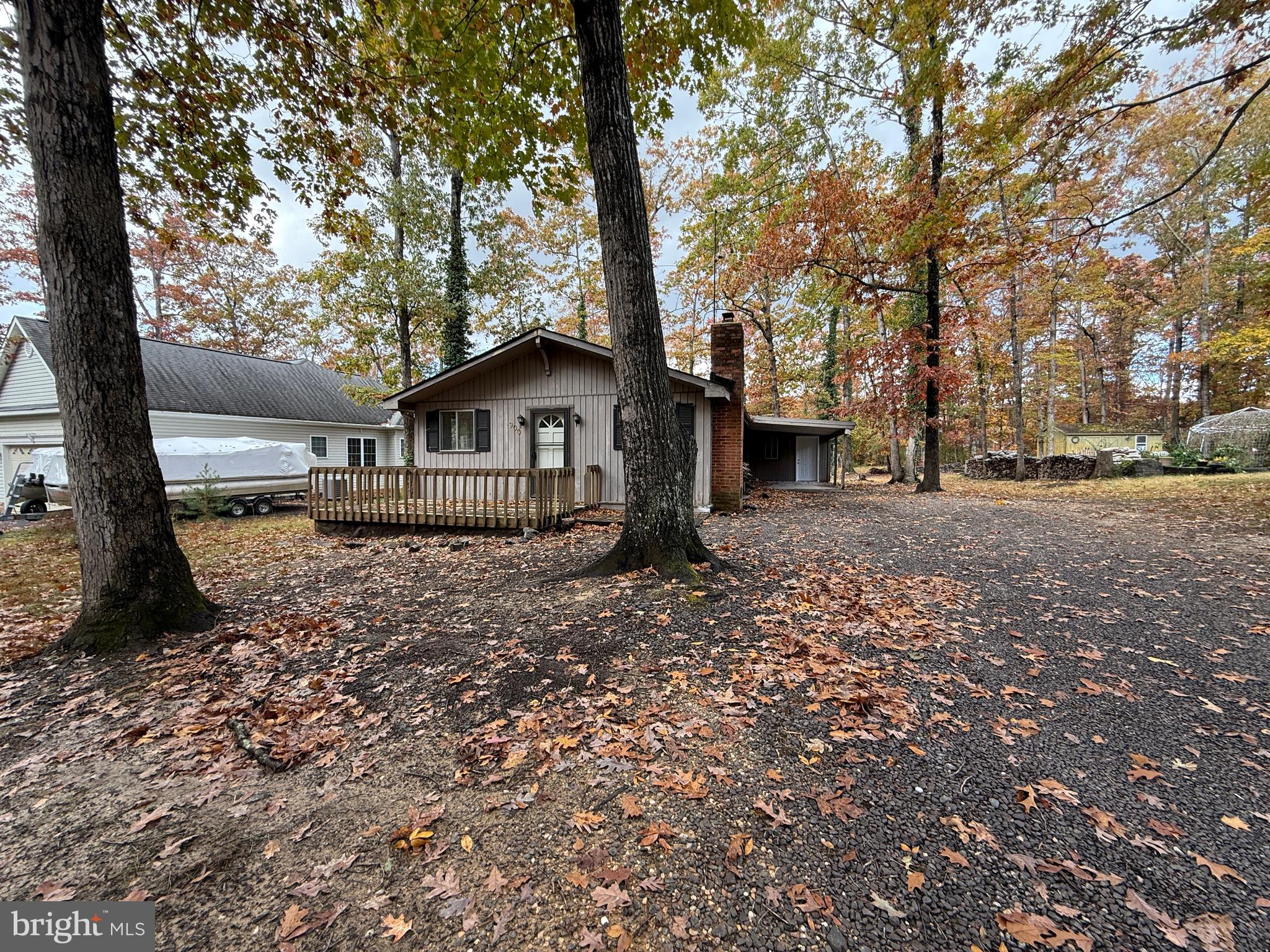 LAKE OF THE WOODS - Residential Lease