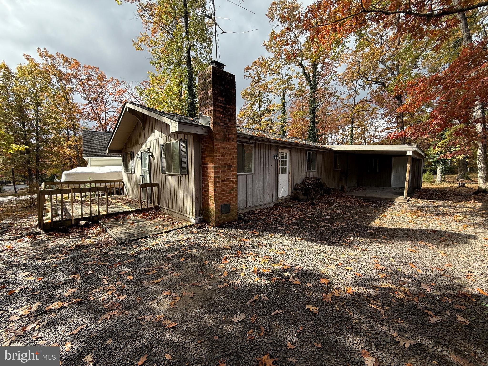 LAKE OF THE WOODS - Residential Lease