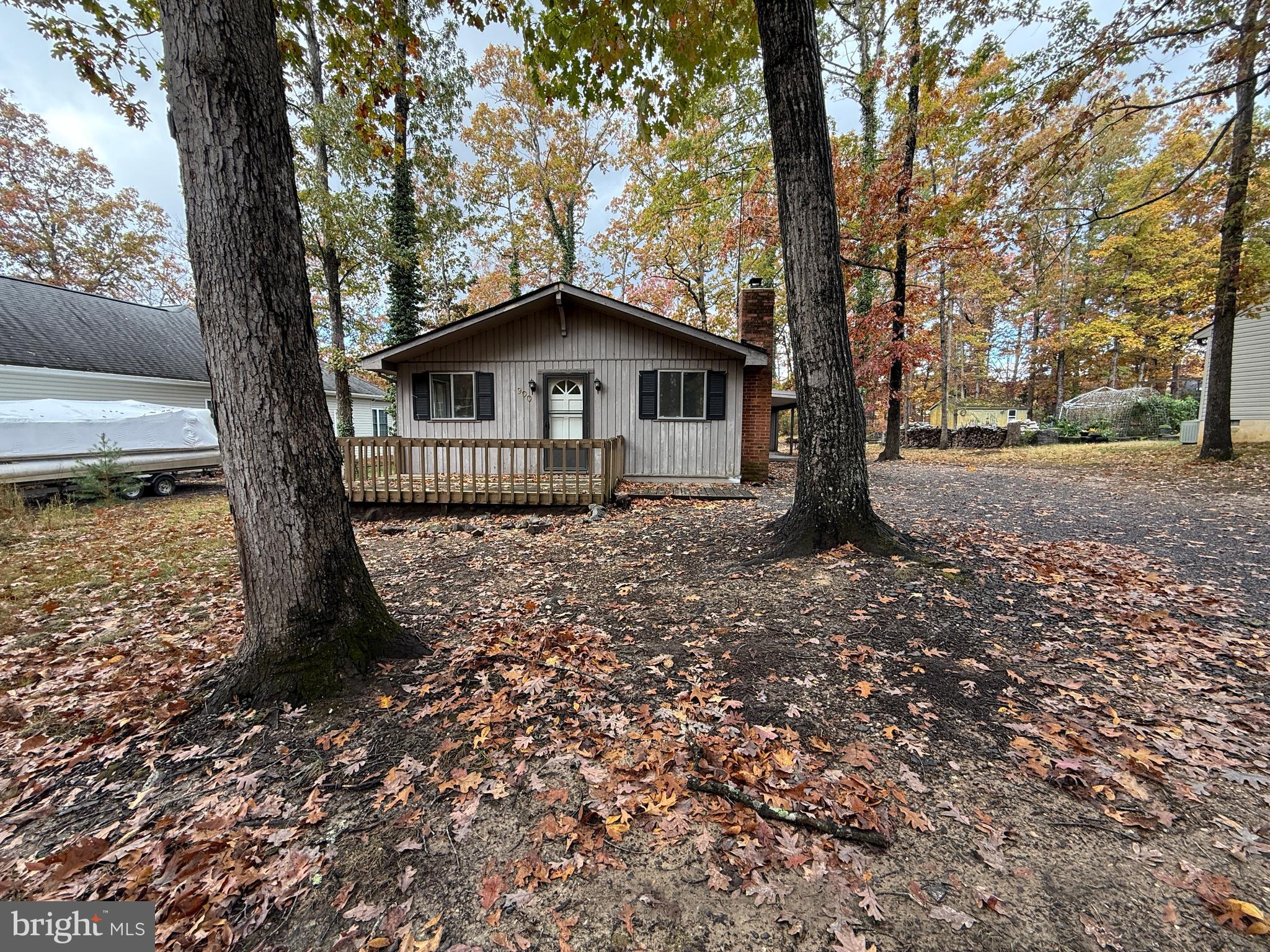 LAKE OF THE WOODS - Residential Lease