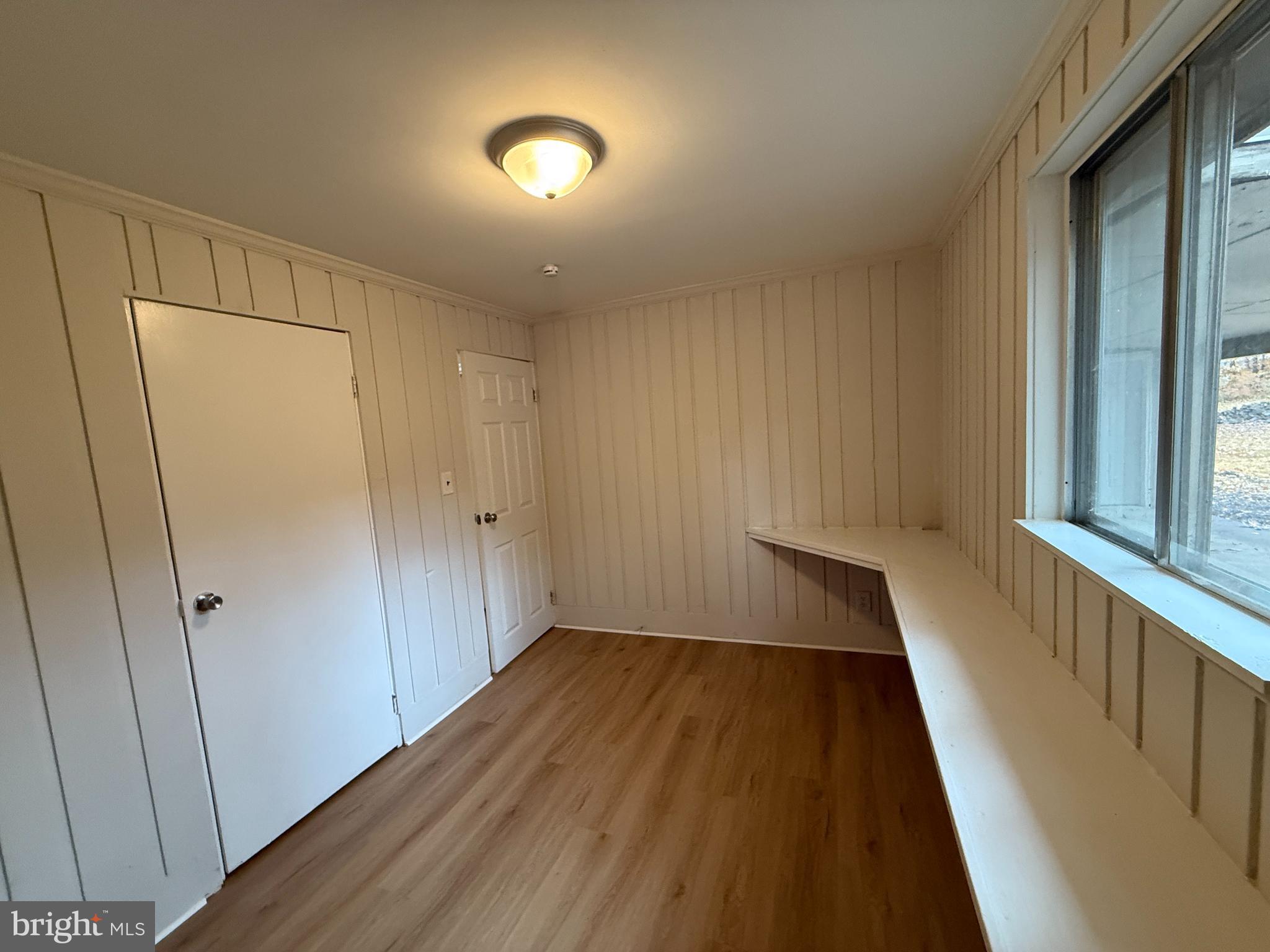 LAKE OF THE WOODS - Residential Lease