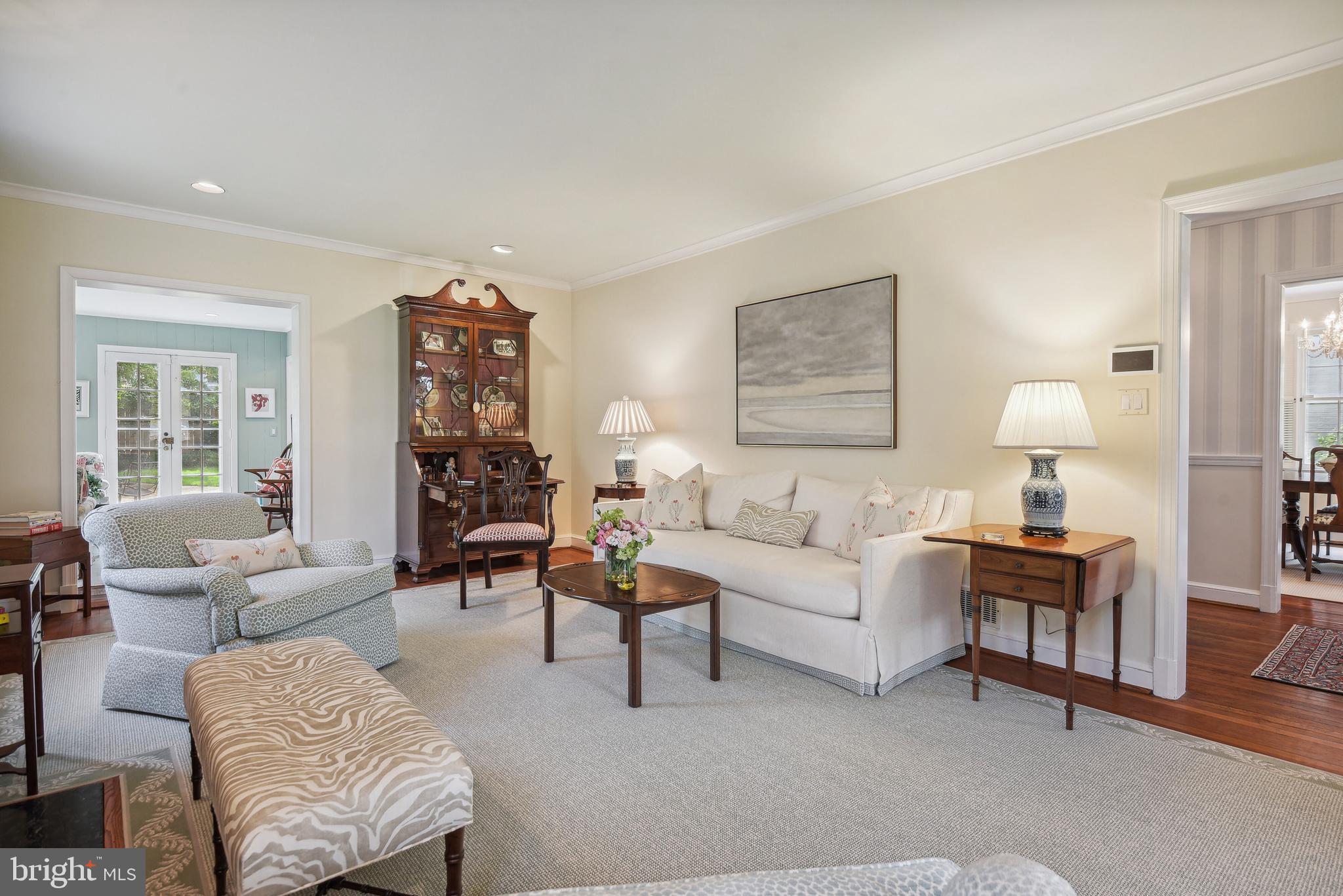 CHEVY CHASE VILLAGE - Residential