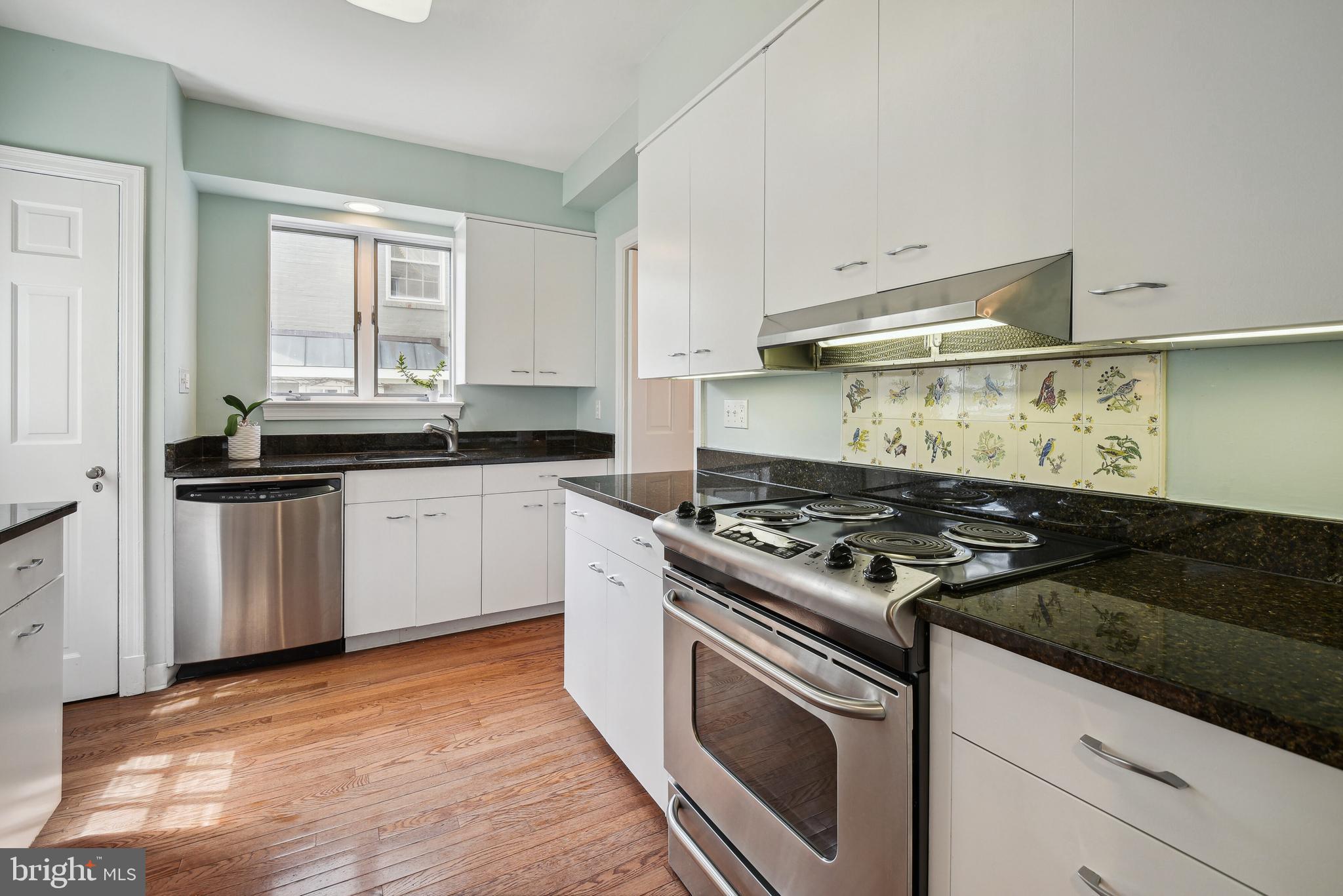 CHEVY CHASE VILLAGE - Residential