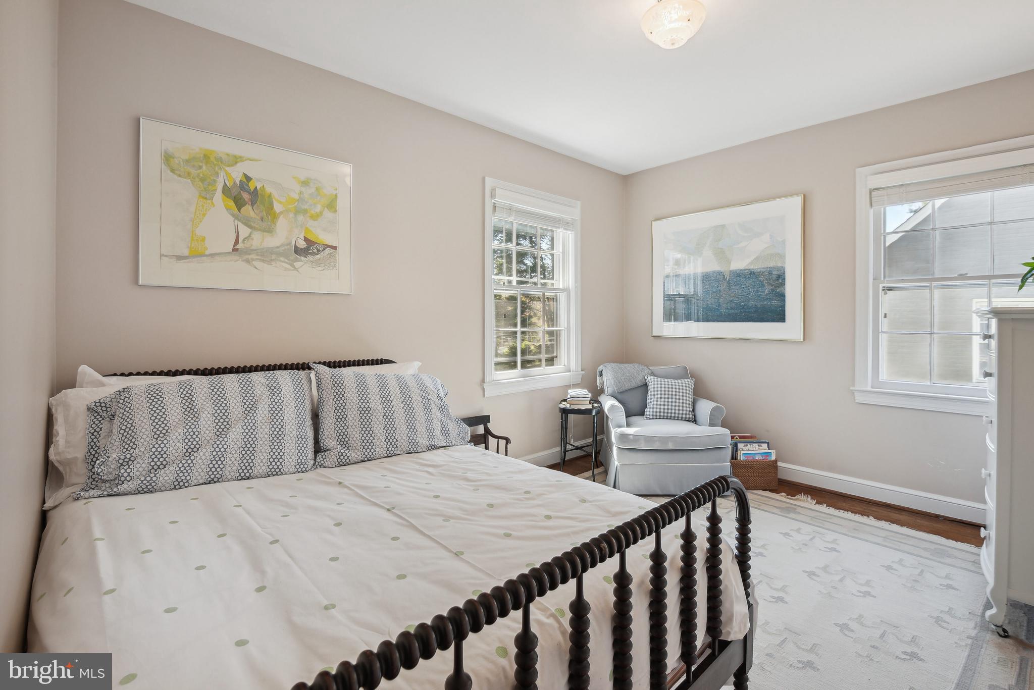 CHEVY CHASE VILLAGE - Residential