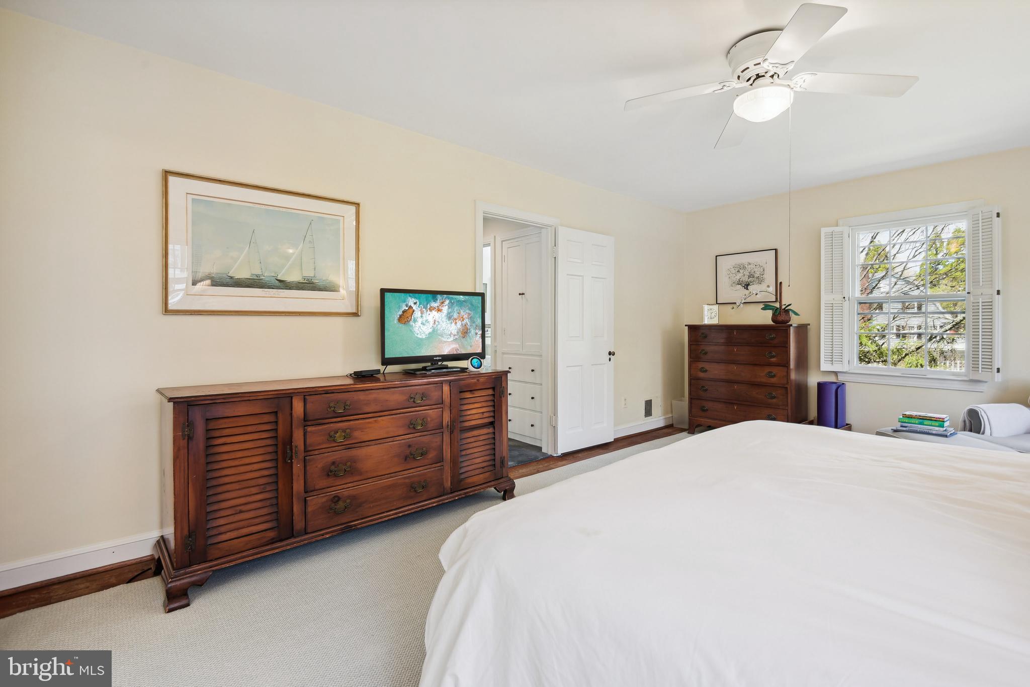 CHEVY CHASE VILLAGE - Residential