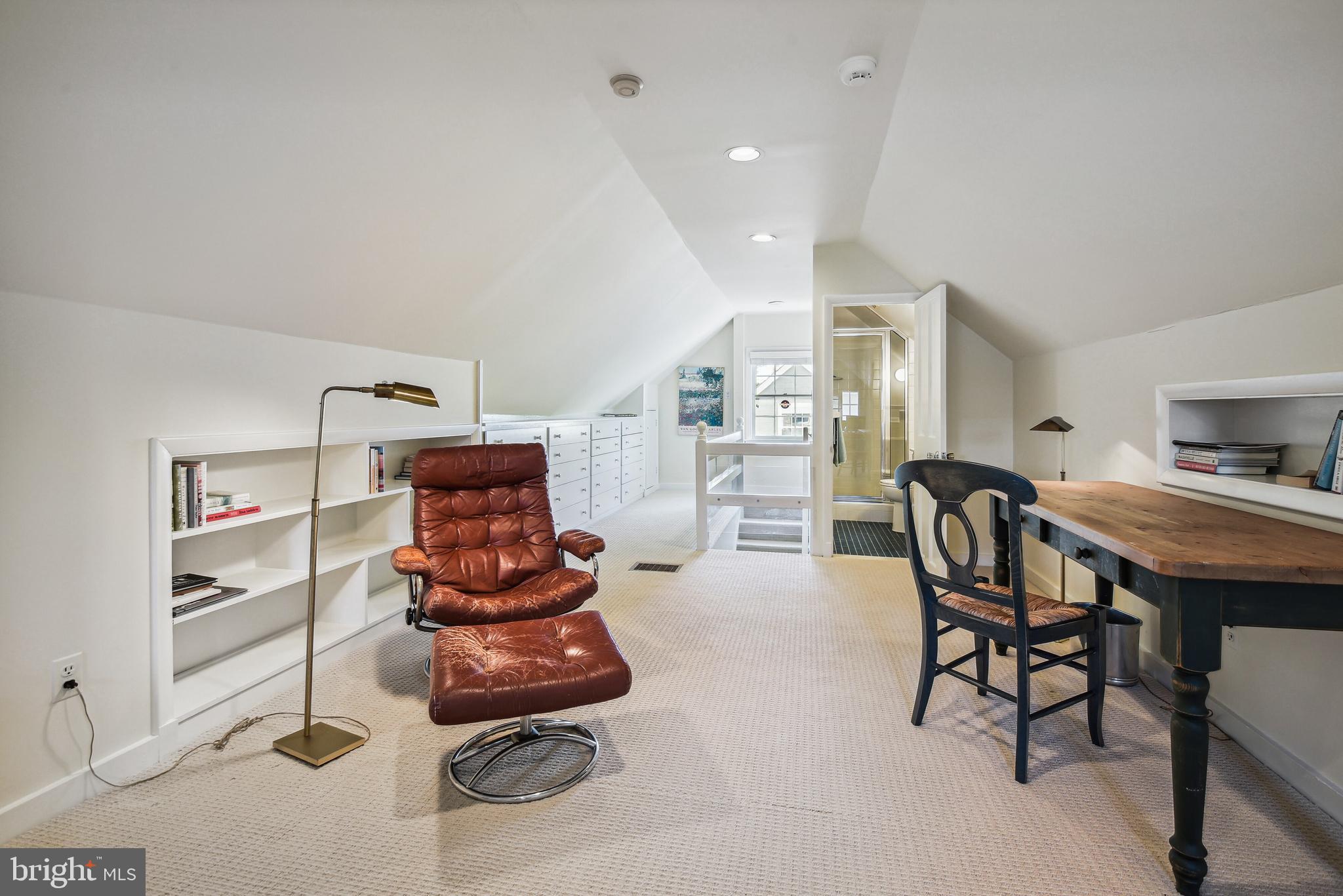 CHEVY CHASE VILLAGE - Residential