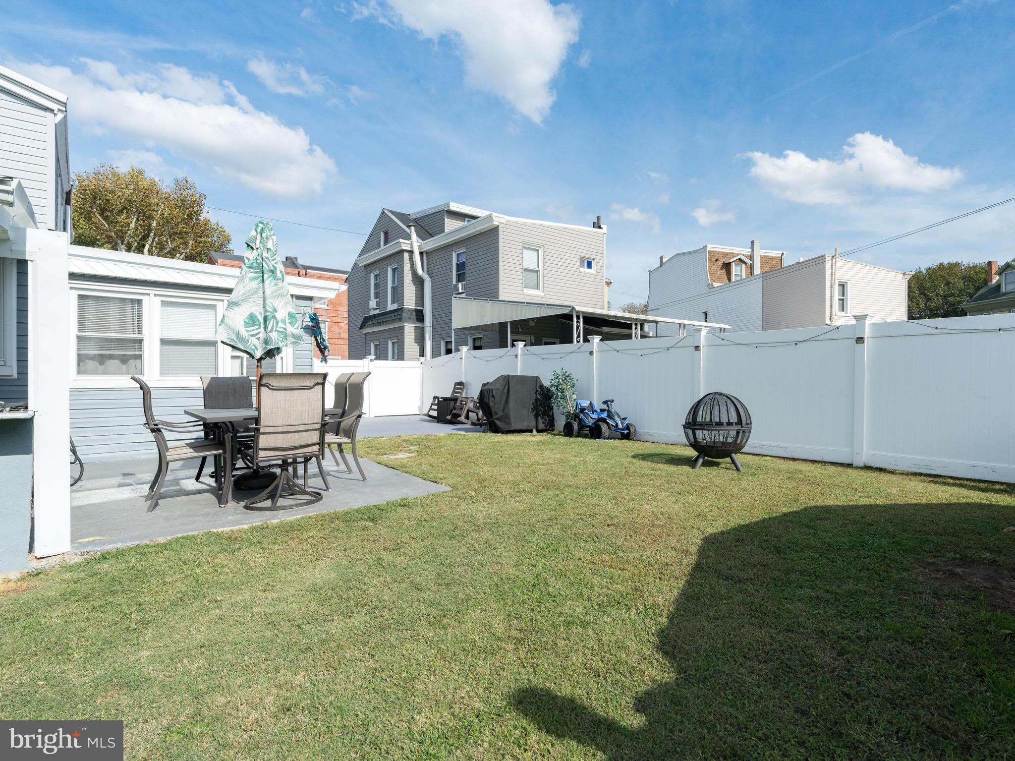 BRIDESBURG - Residential