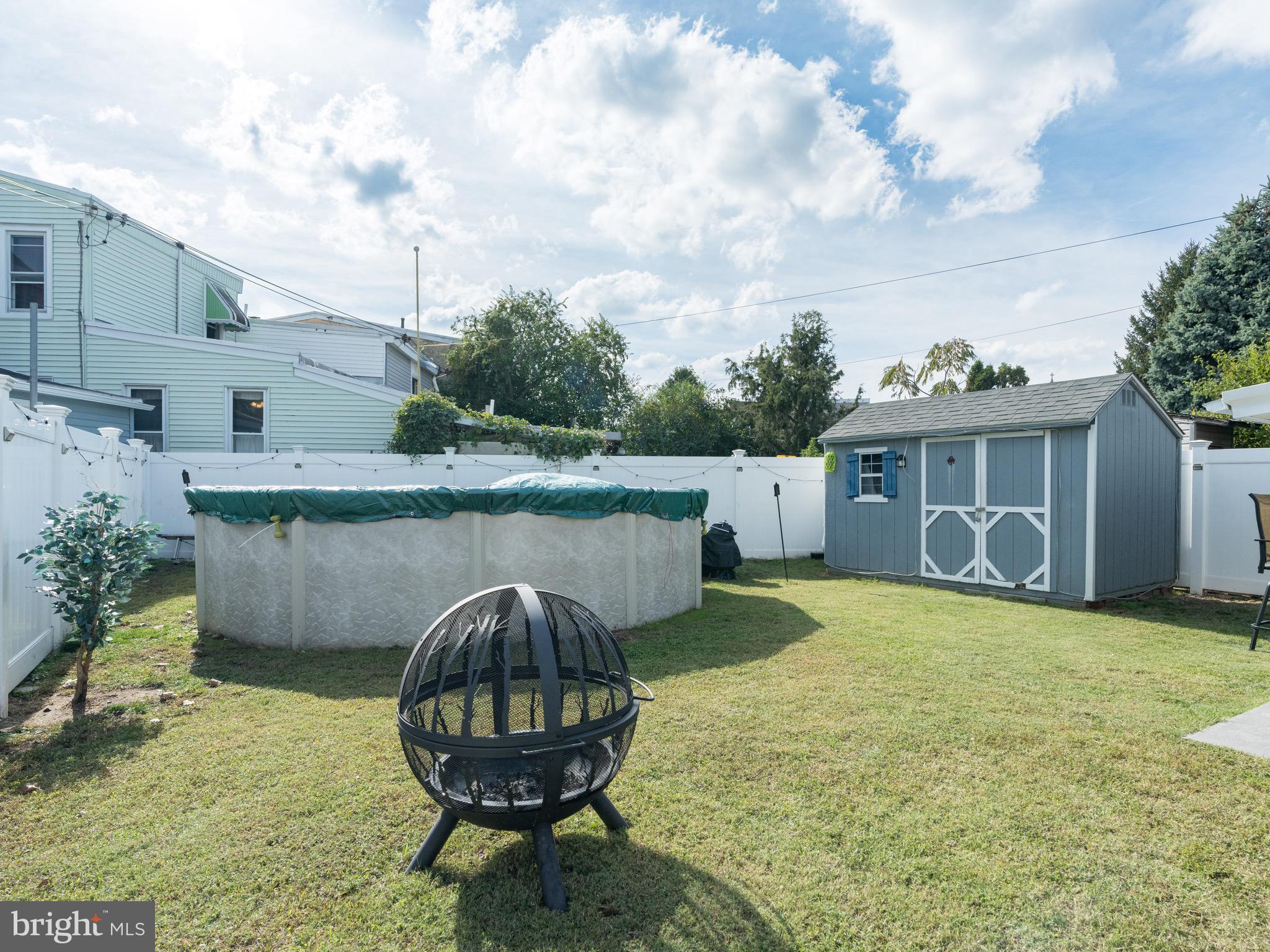 BRIDESBURG - Residential