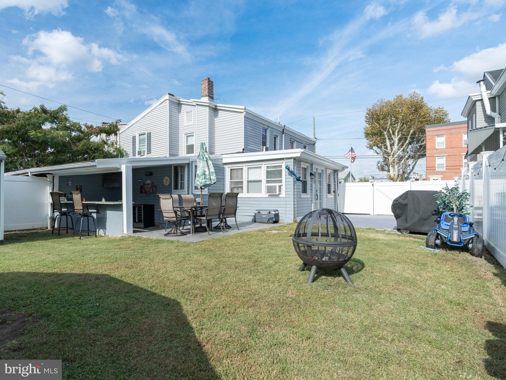 BRIDESBURG - Residential