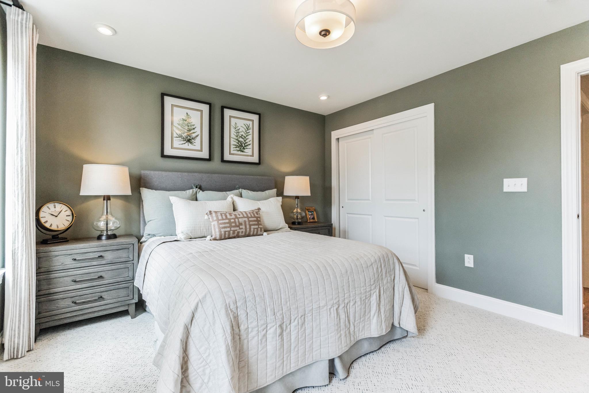 MASON SQUARE - Residential